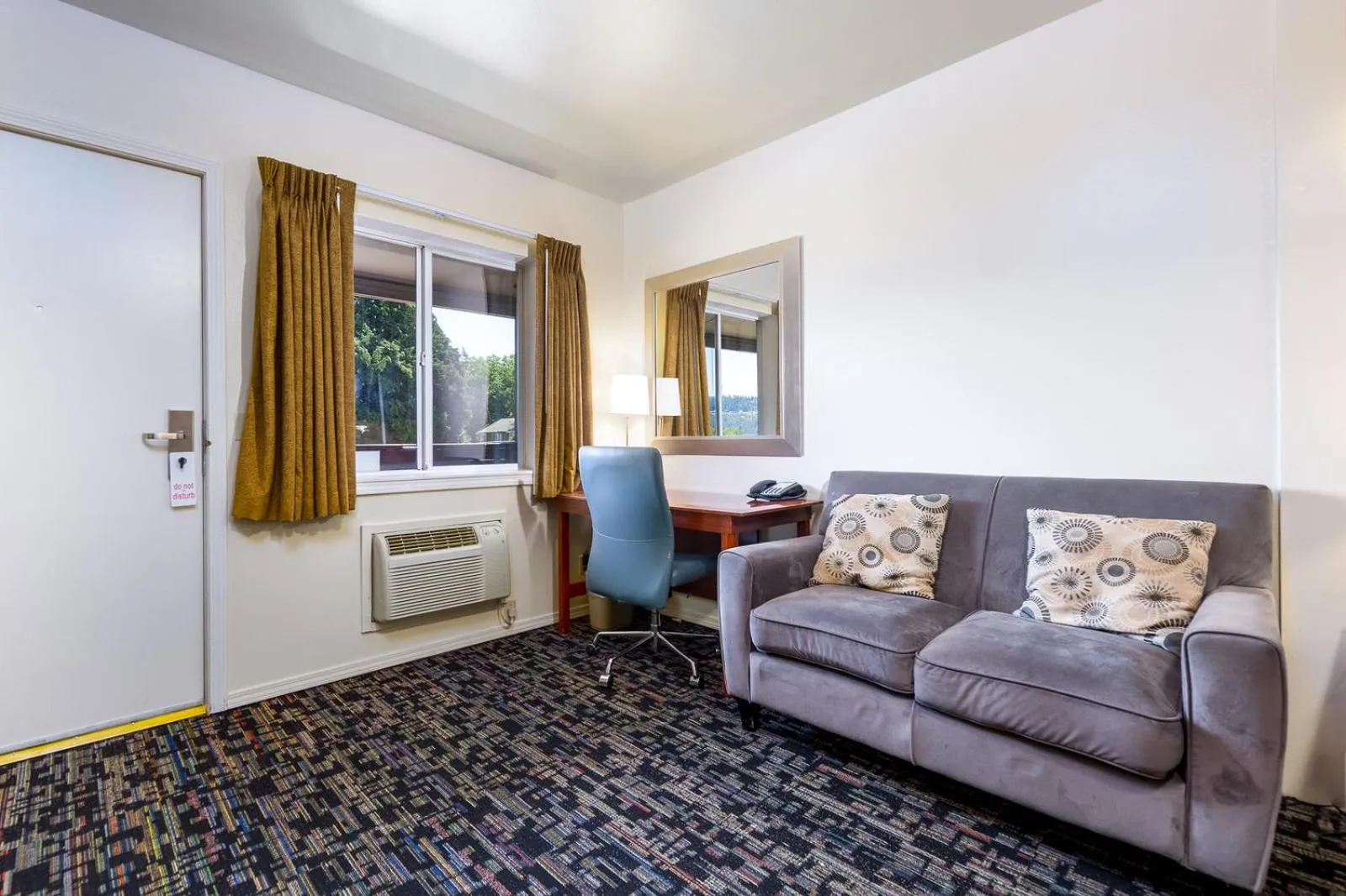 Bed in Riverview Lodge