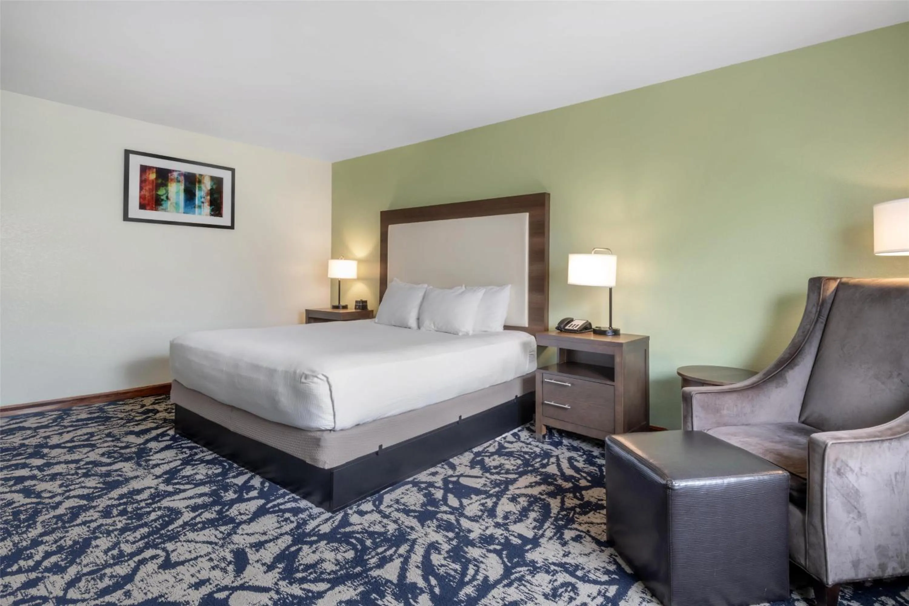 Bedroom, Bed in Best Western West Greenwich Inn