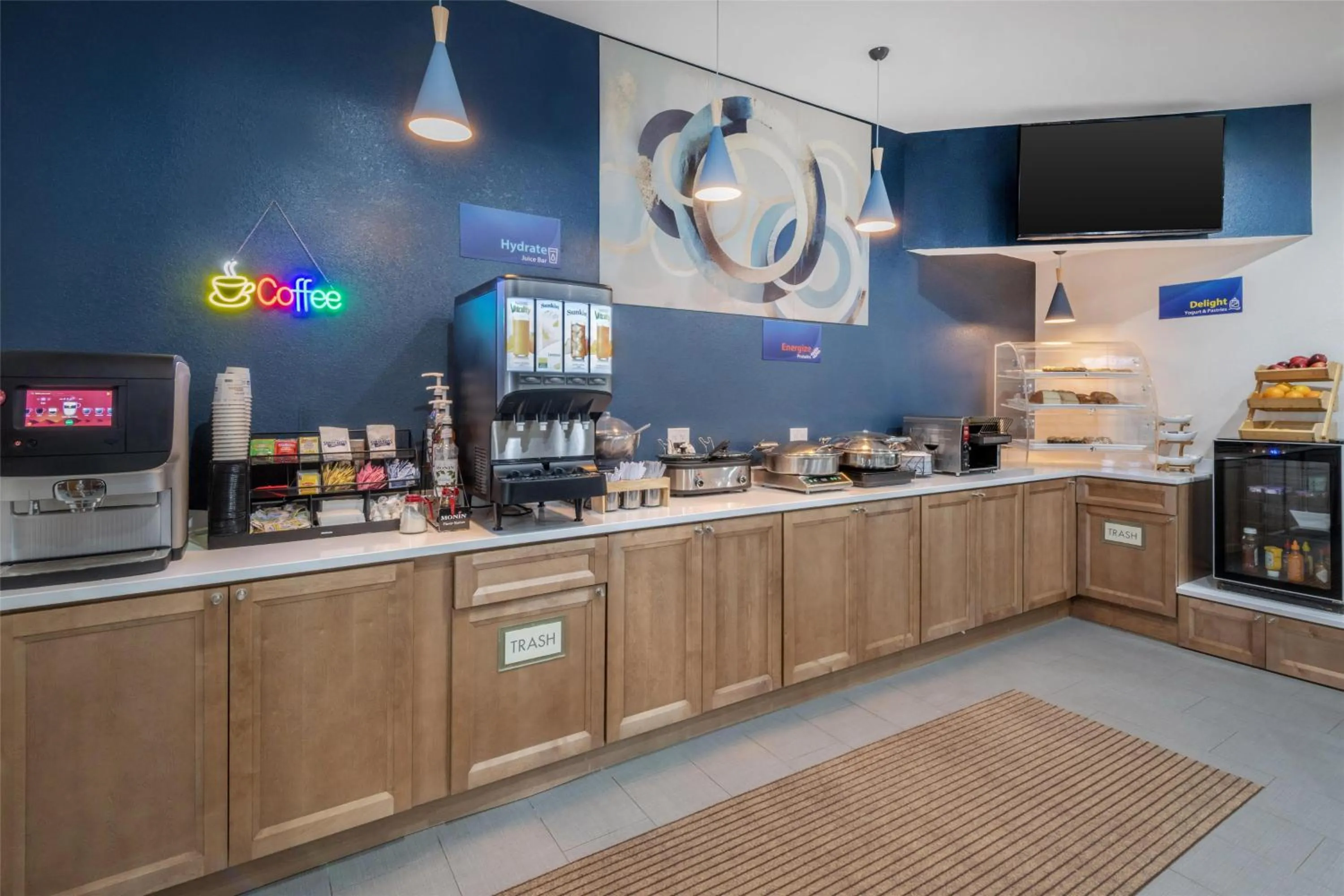 Breakfast in Best Western West Greenwich Inn