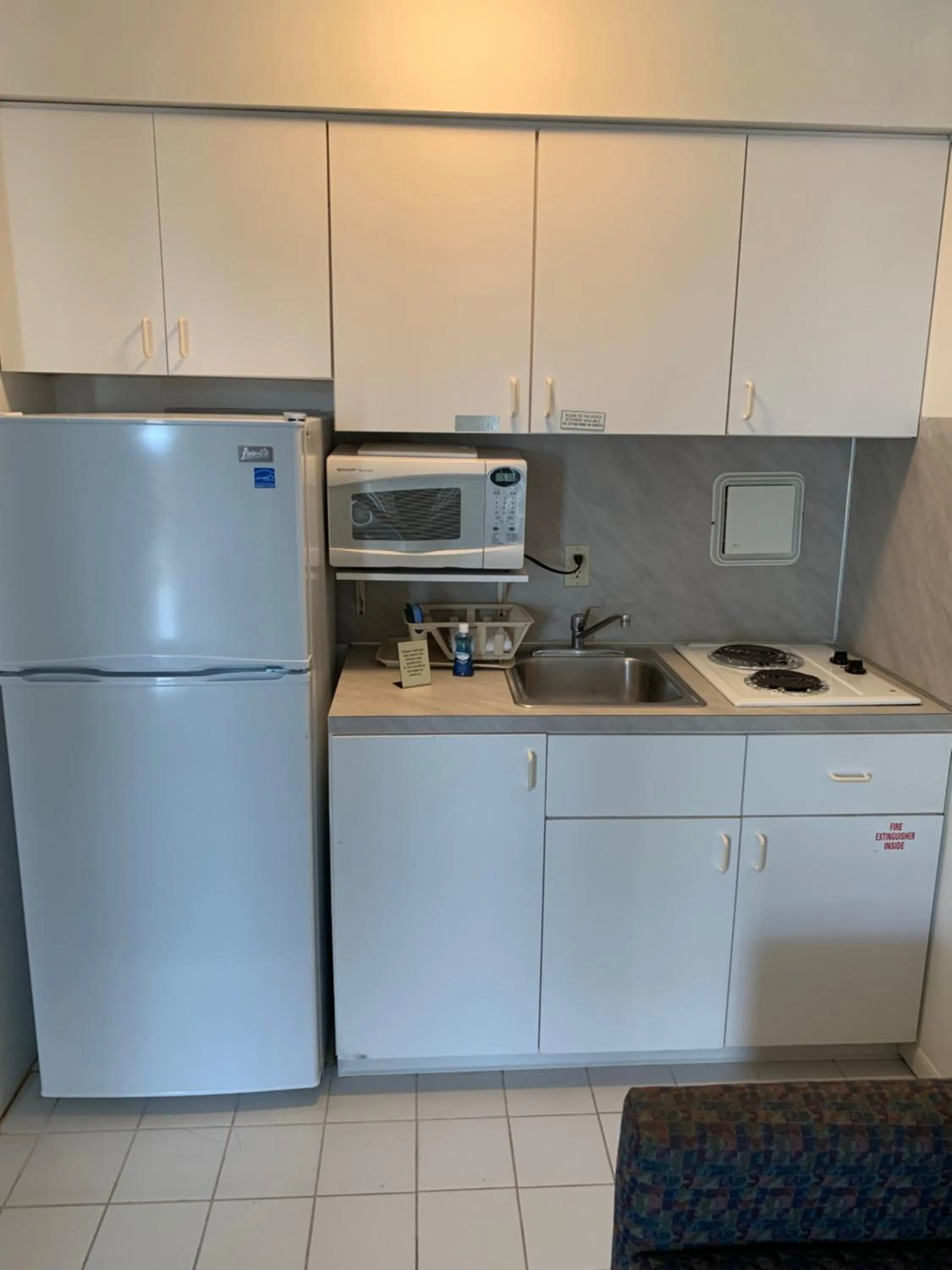 Kitchen or kitchenette in Roman Holiday Resort