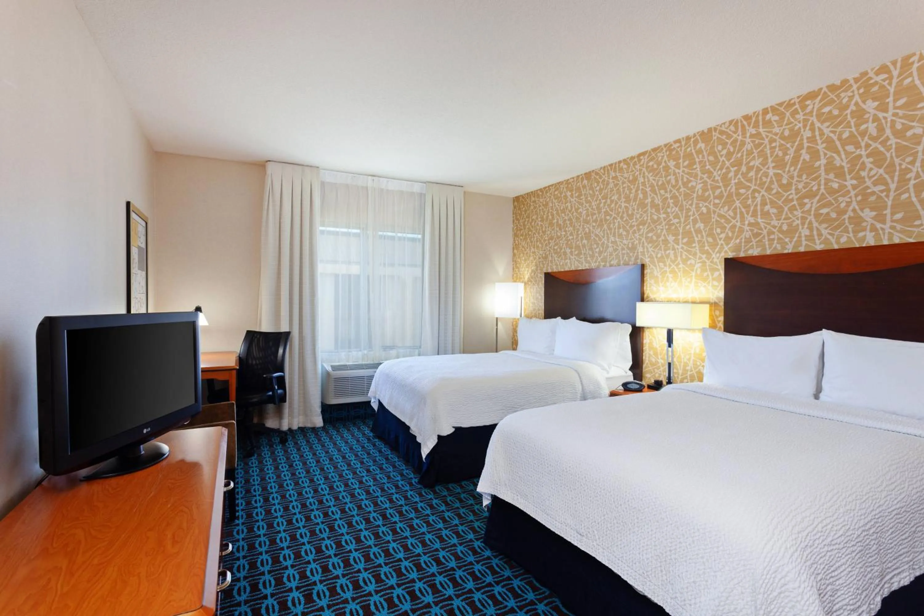Photo of the whole room, Bed in Fairfield Inn & Suites - Los Angeles West Covina