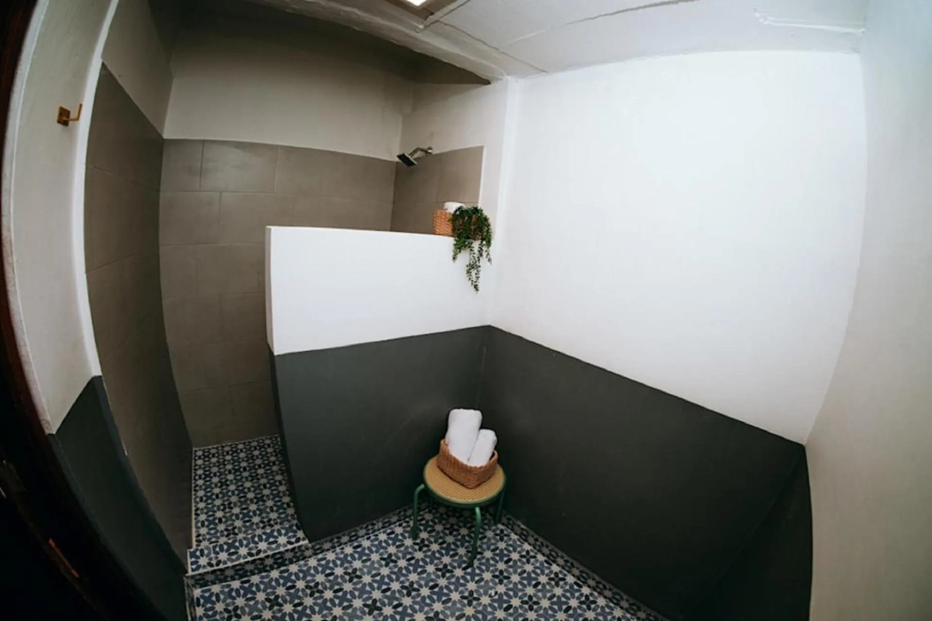 Bathroom in Viajero Cartagena - Centro Hostel