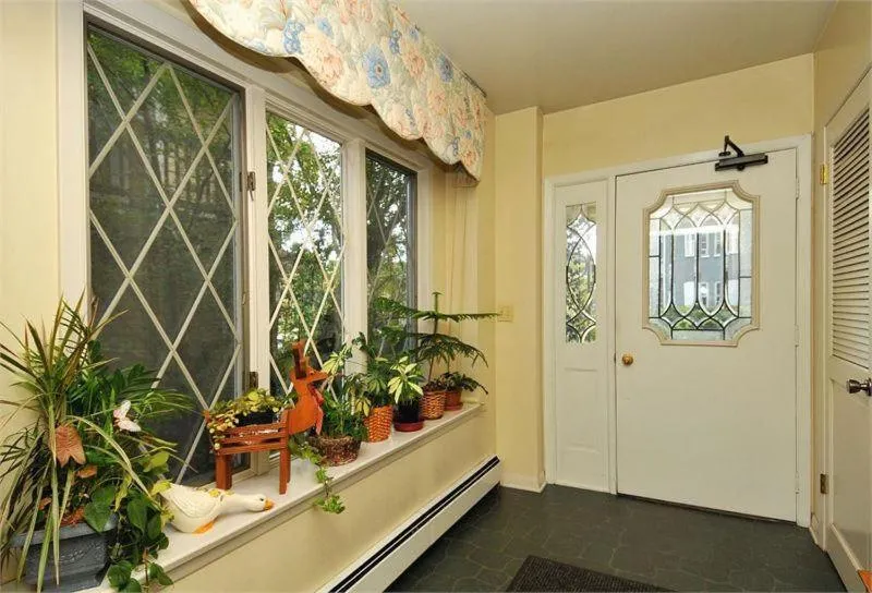 Second Street Suite