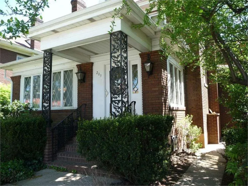 Second Street Suite
