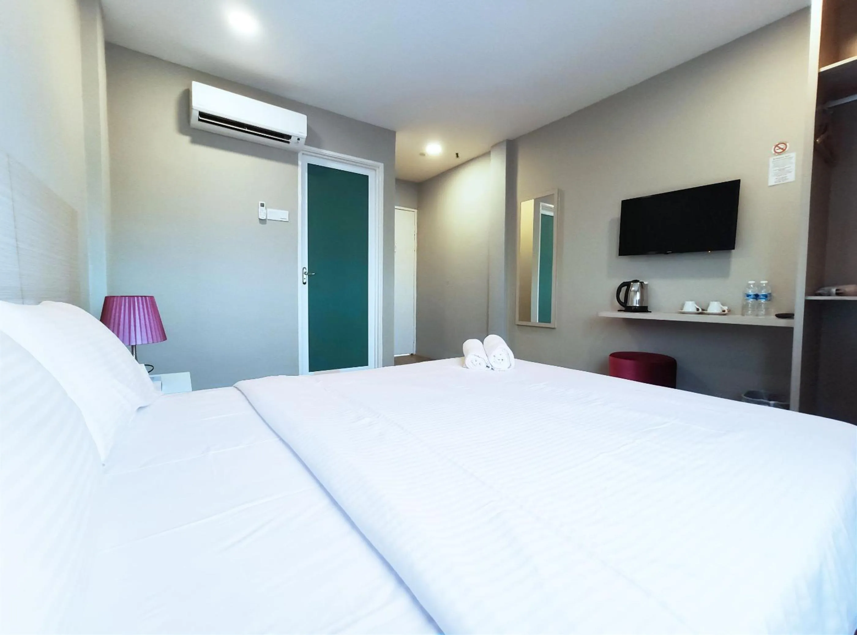 Bedroom, Bed in Princess Hotel Pontian