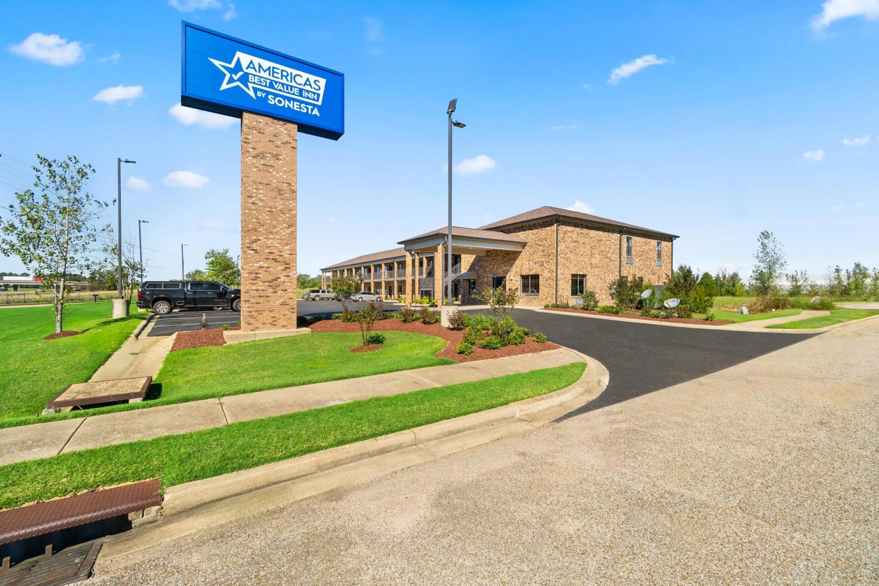 Property building in Americas Best Value Inn Byhalia