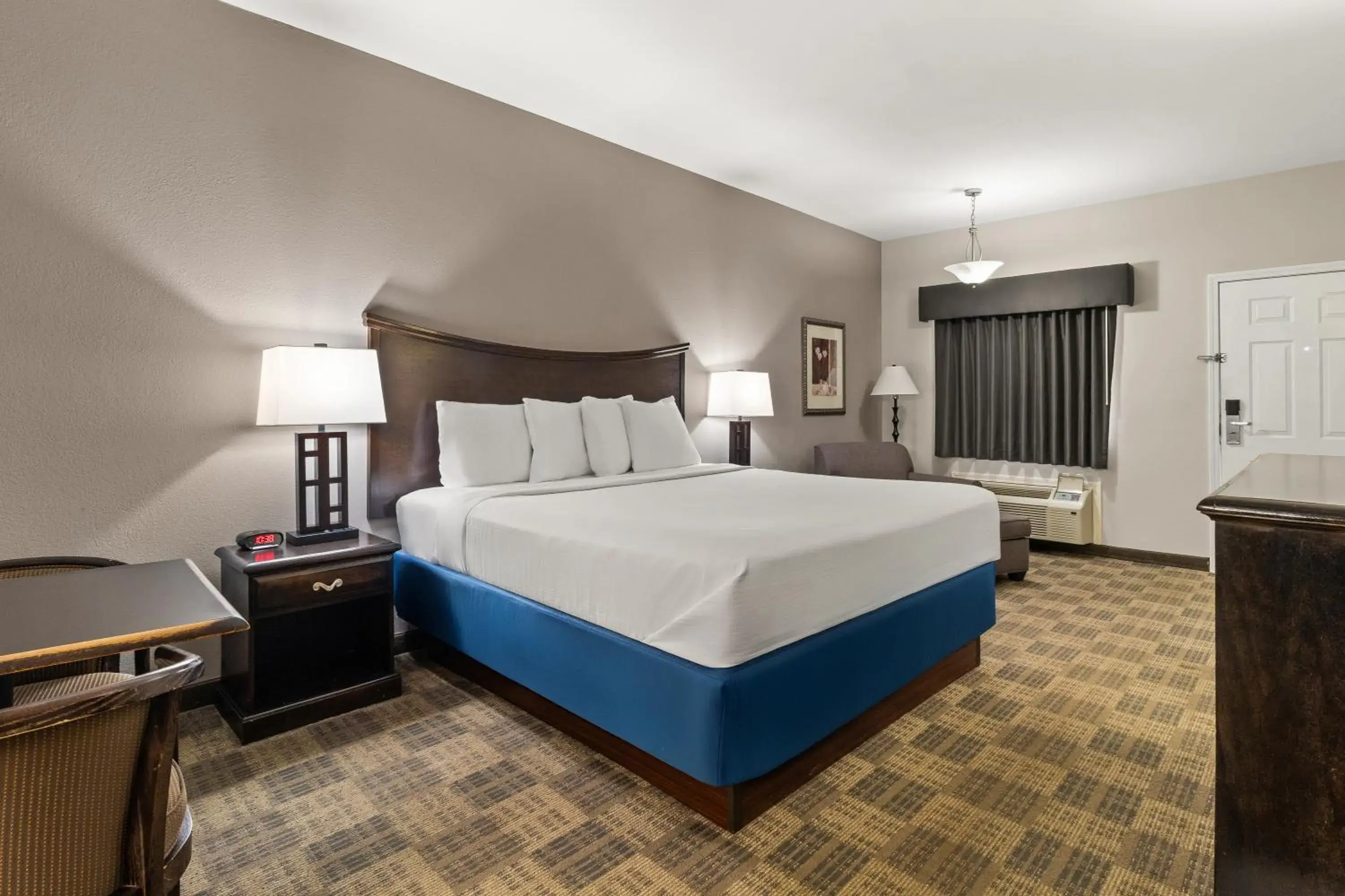 King Room - Non-Smoking in Americas Best Value Inn Byhalia King Room - Non-Smoking in Americas Best Value Inn Byhalia