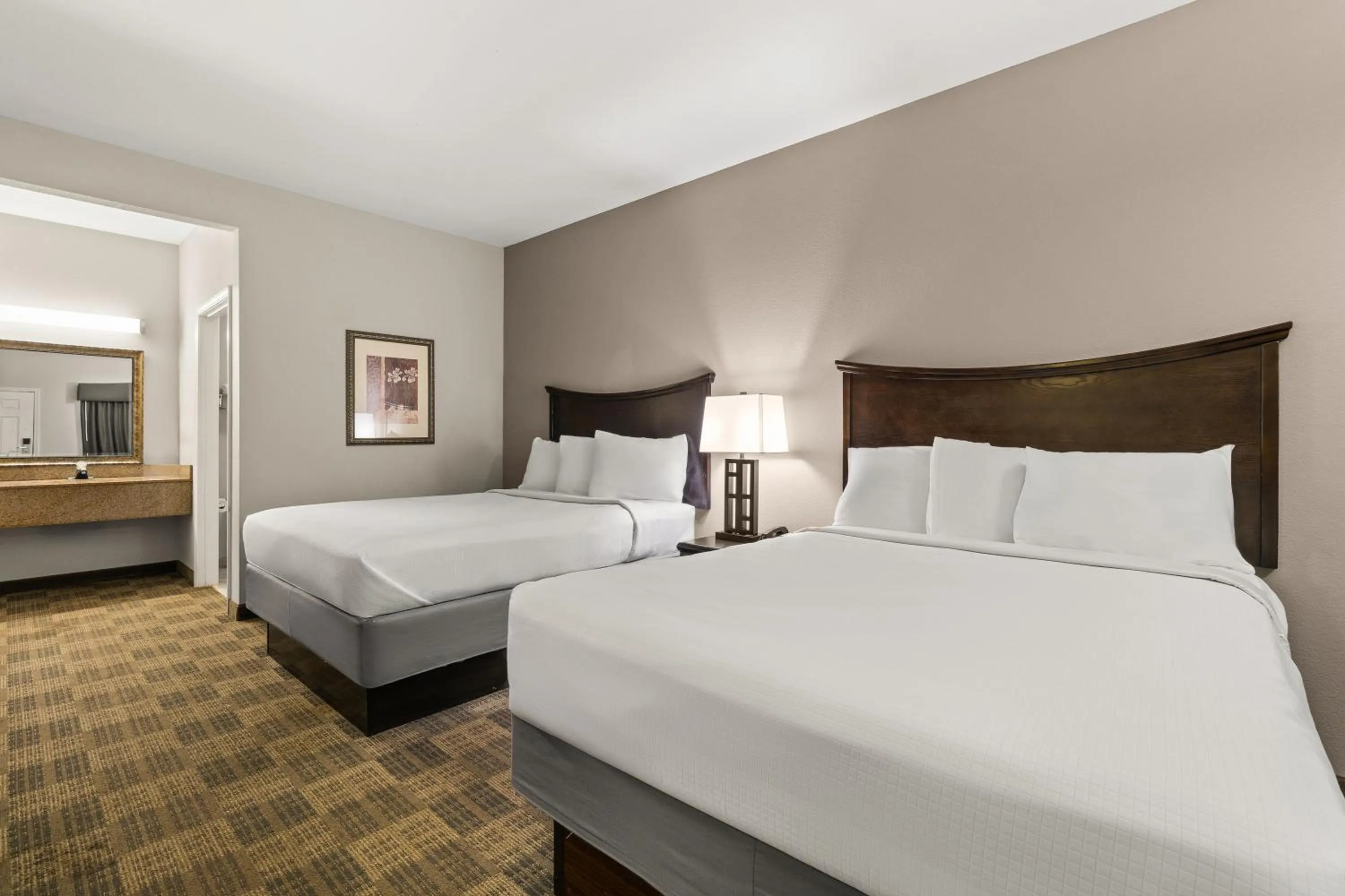 Bed in Americas Best Value Inn Byhalia