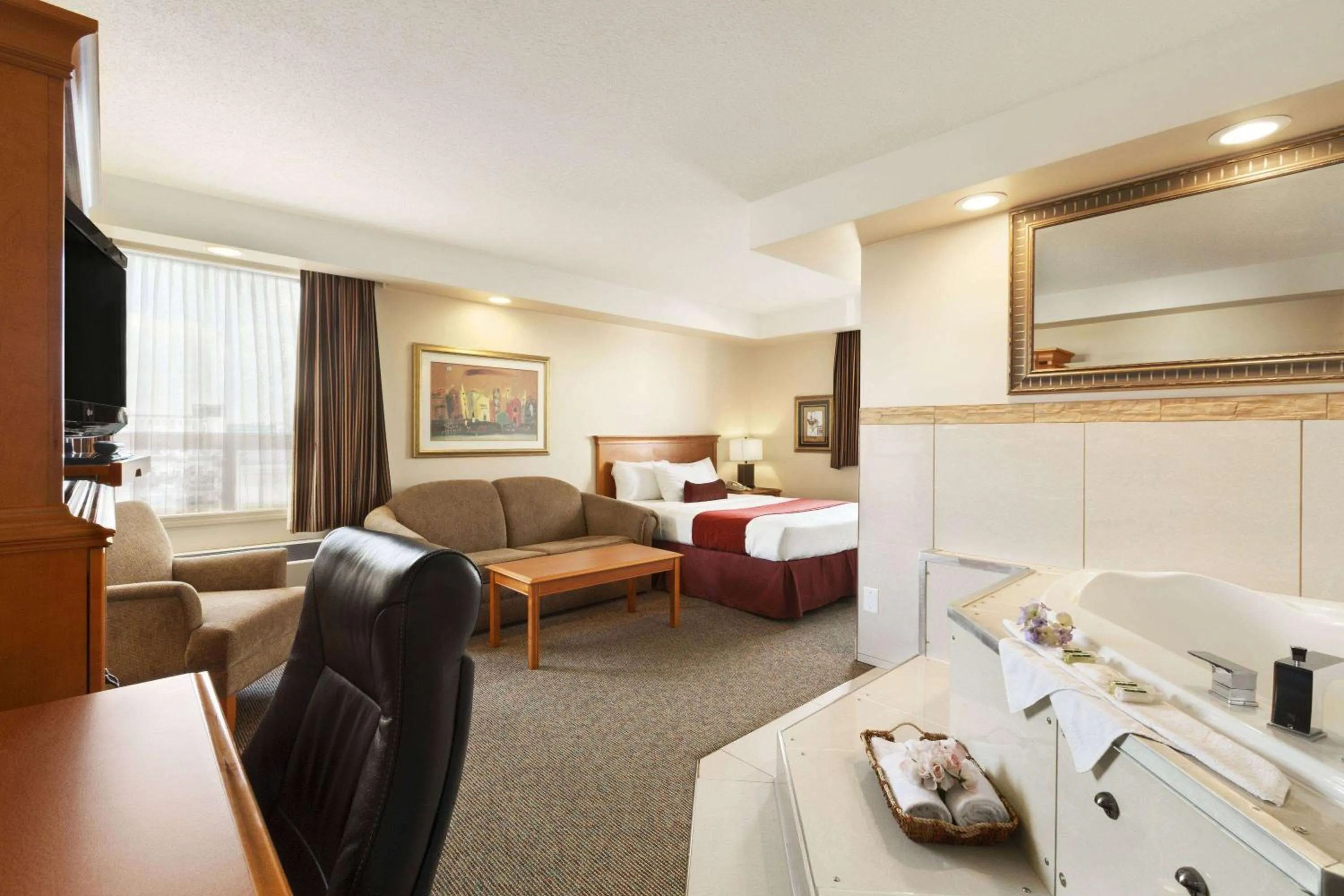 Photo of the whole room, Bed in Travelodge by Wyndham Spruce Grove