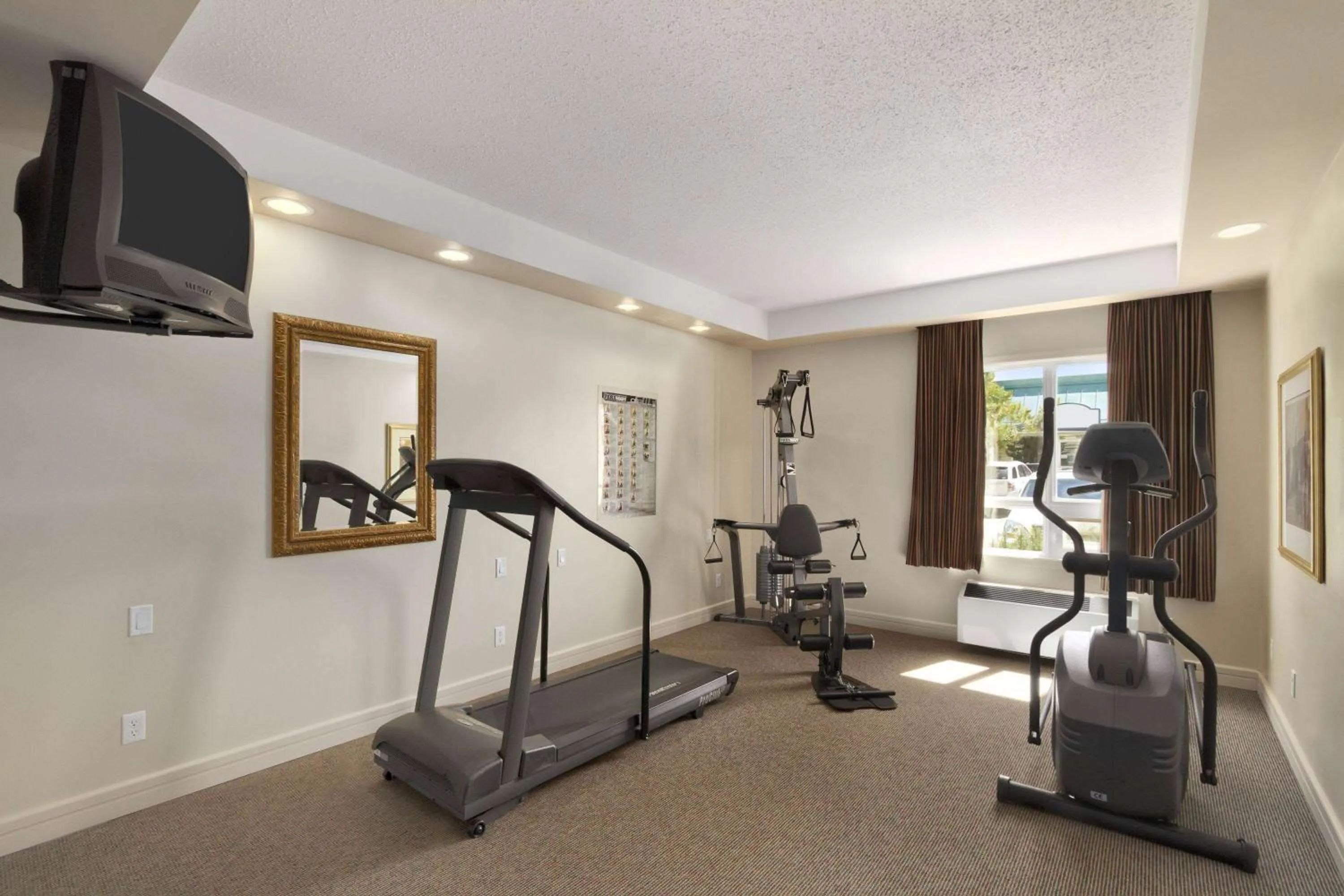 Fitness centre/facilities in Travelodge by Wyndham Spruce Grove