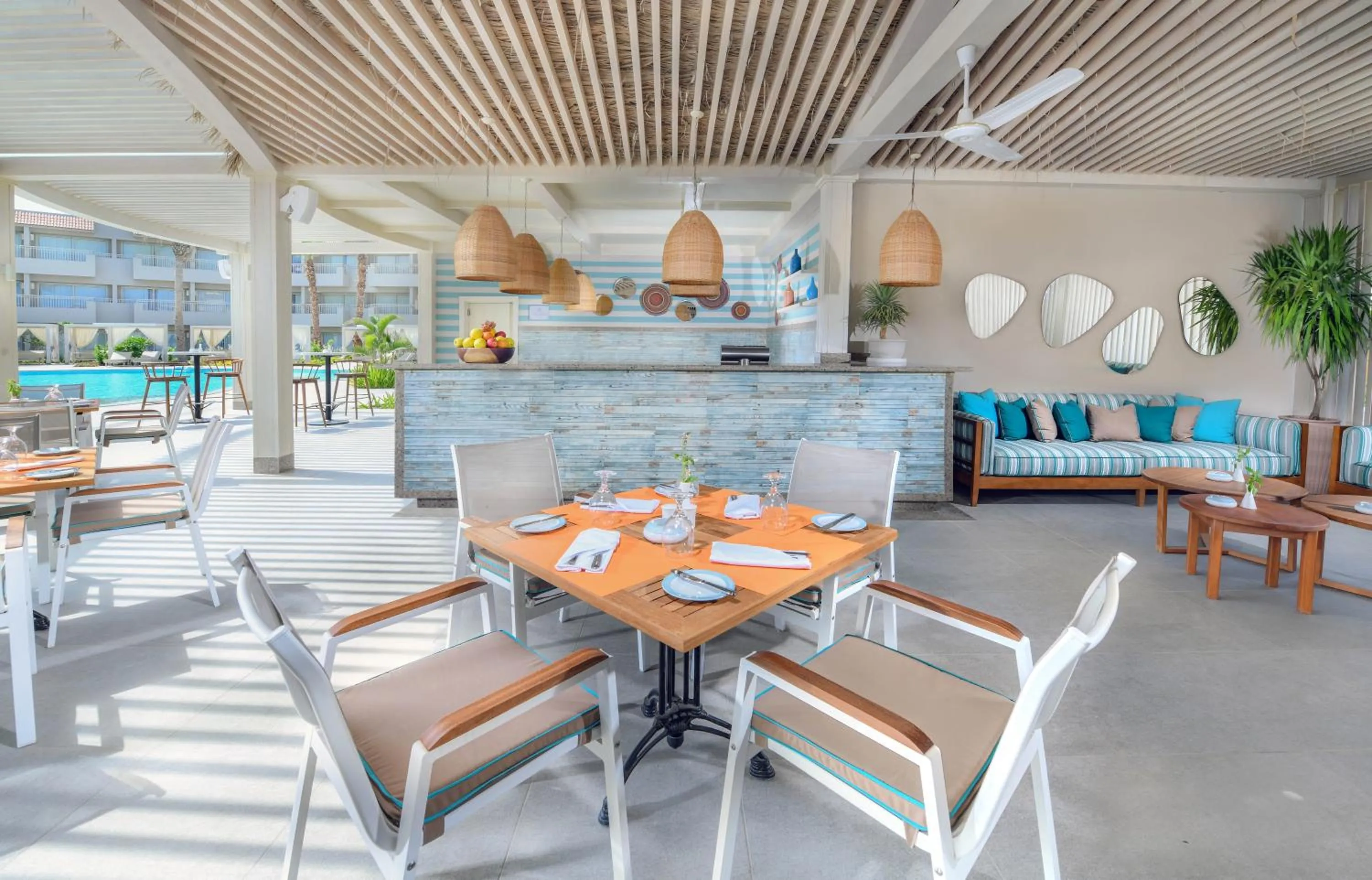 Restaurant/places to eat in JAZ Elite Casa Del Mar Beach