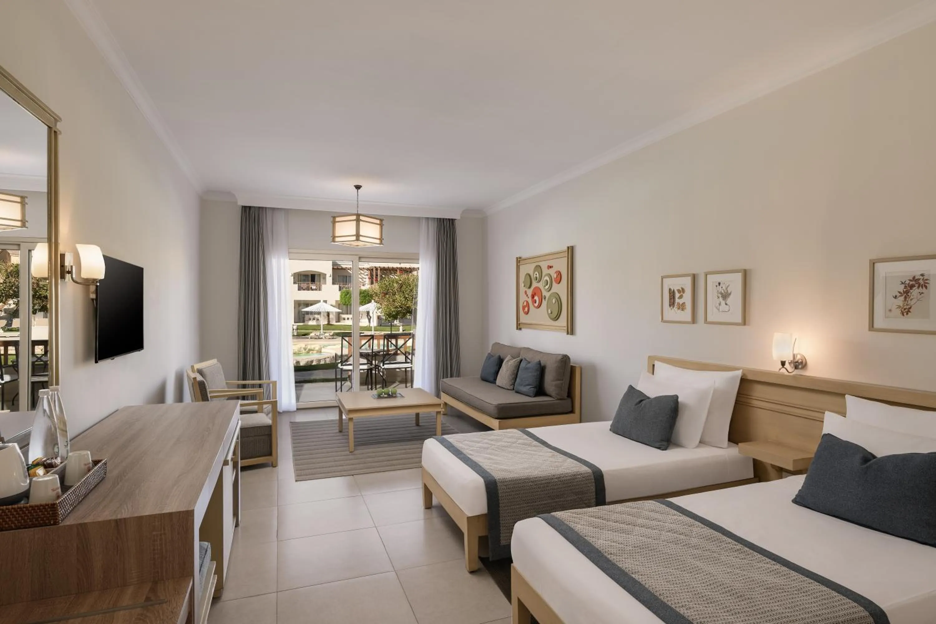 Bedroom in Iberotel Casa Del Mar Resort