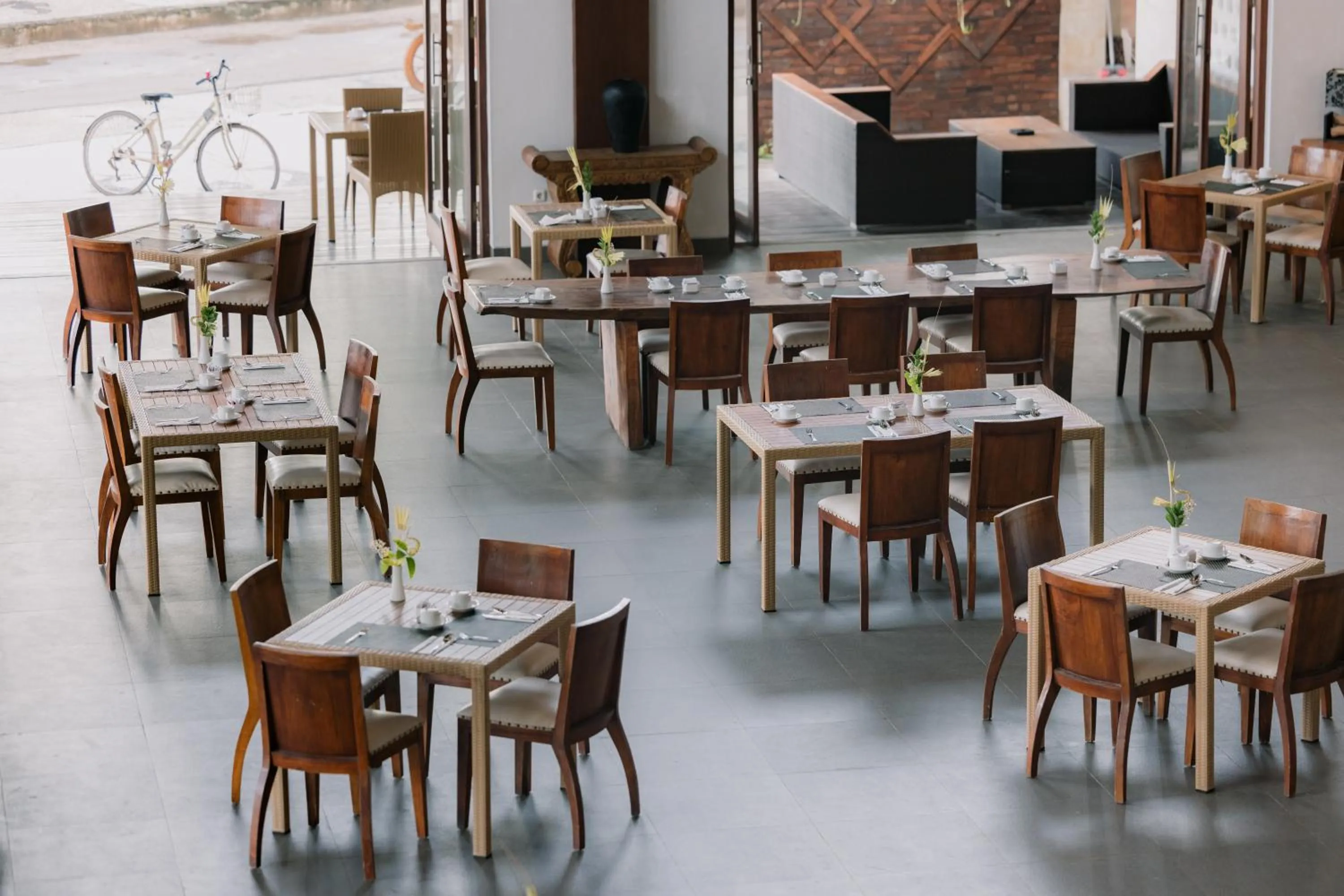 Restaurant/places to eat in Ombak Sunset