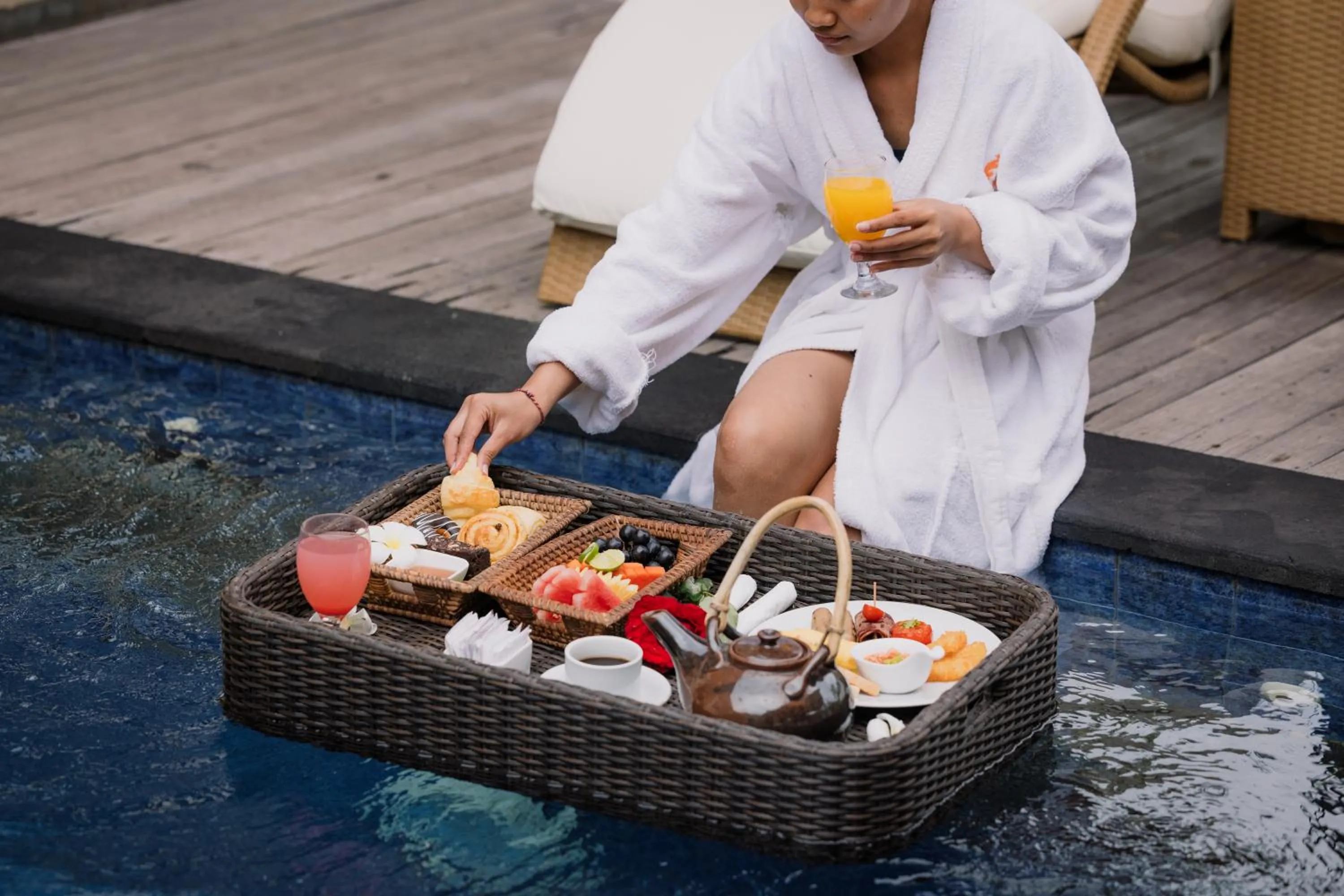 Breakfast in Ombak Sunset