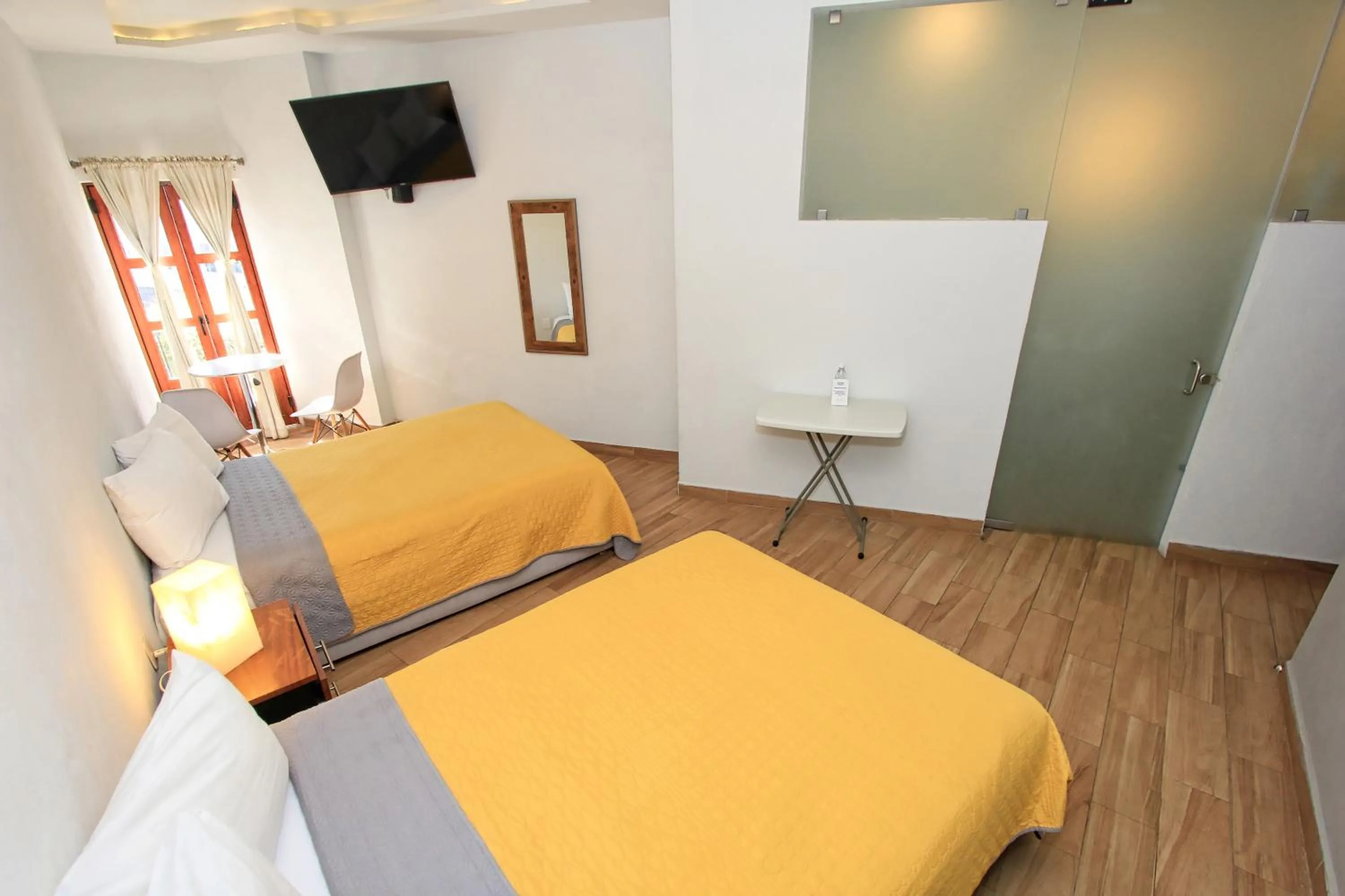 Balcony/Terrace, Bed in Hotel Grand Guanajuato