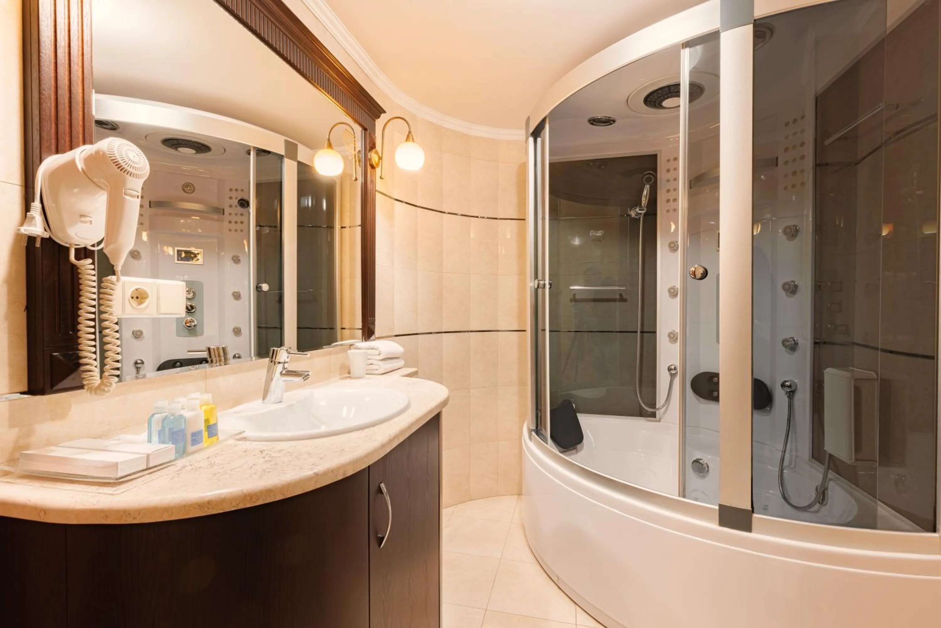 Shower in President Resort Hotel