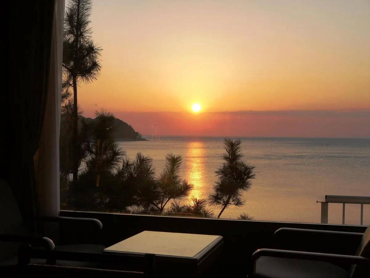 Property building in Itoen Hotel Toi