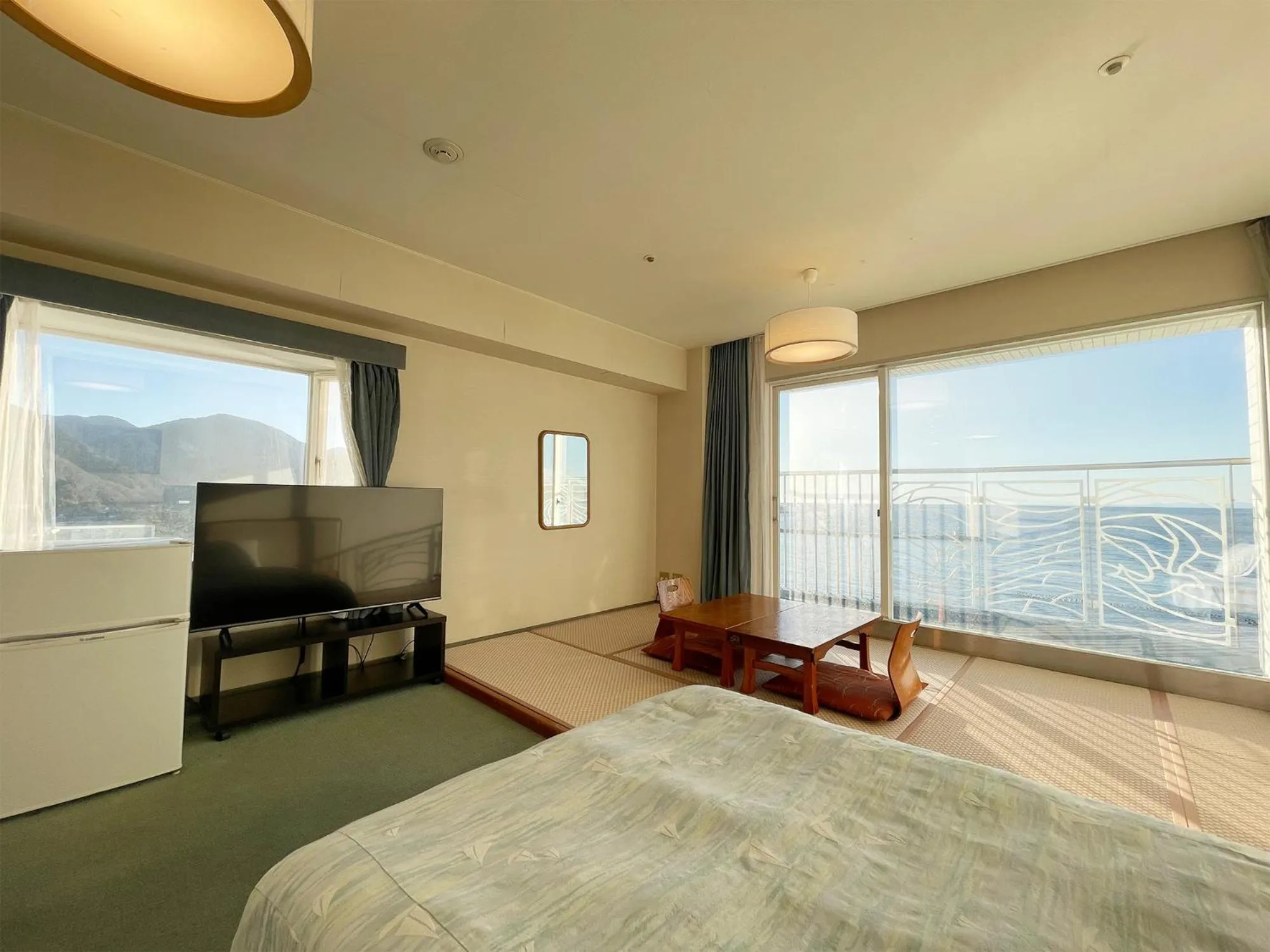 Photo of the whole room, Bed in Nishiizu Matsuzaki Itoen Hotel