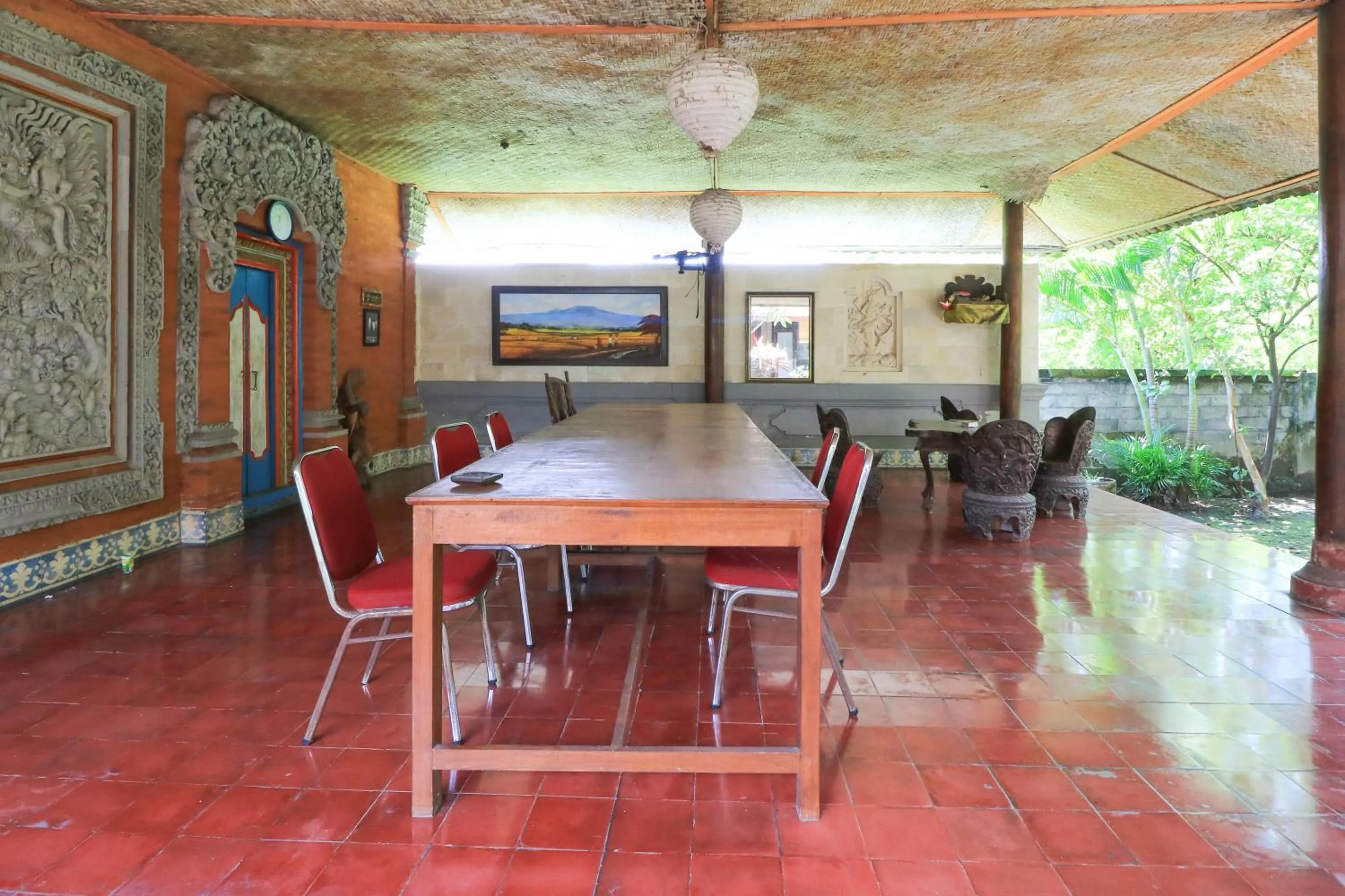 Lobby or reception in Mertha Jati Hotel