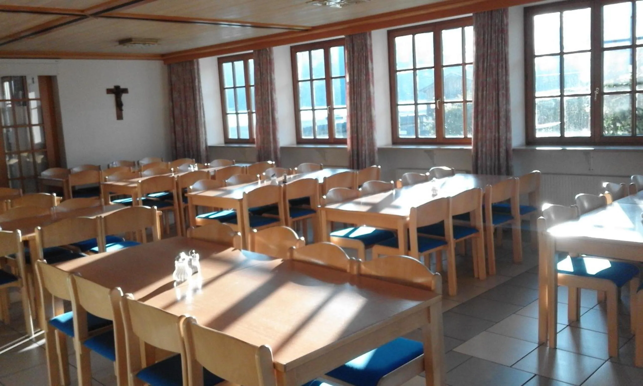 Restaurant/places to eat in Junges Hotel Zell am See