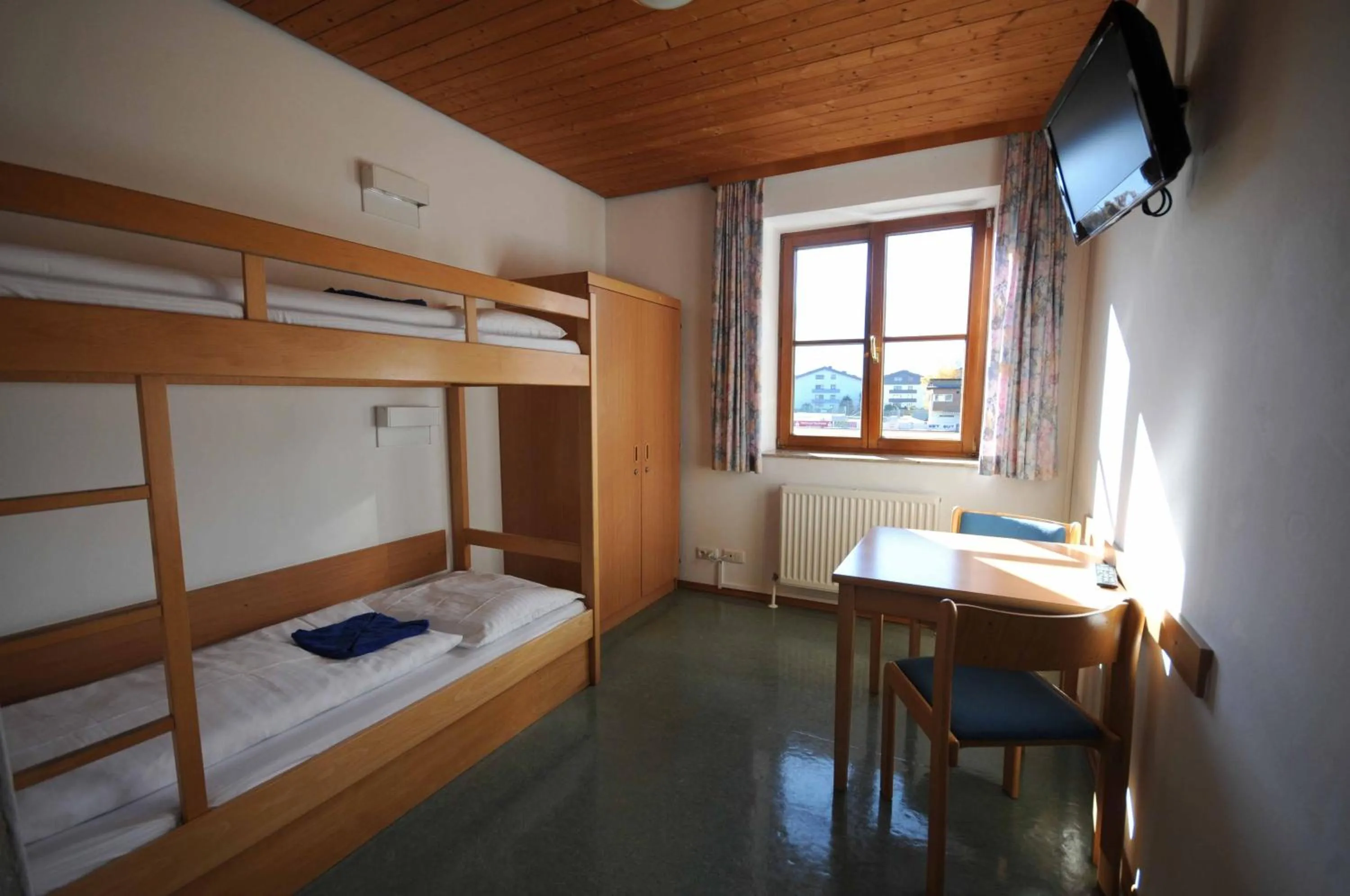 Photo of the whole room, Bed in Junges Hotel Zell am See