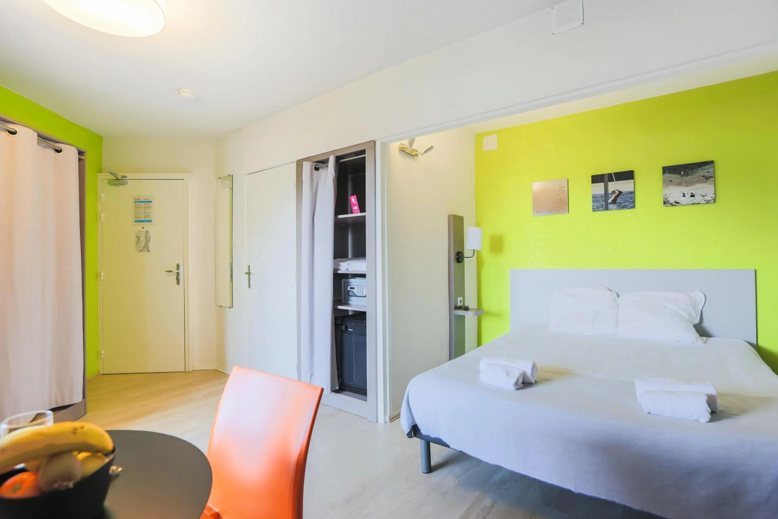 Bedroom, Bed in Belambra Clubs Superbesse - Le Chambourguet