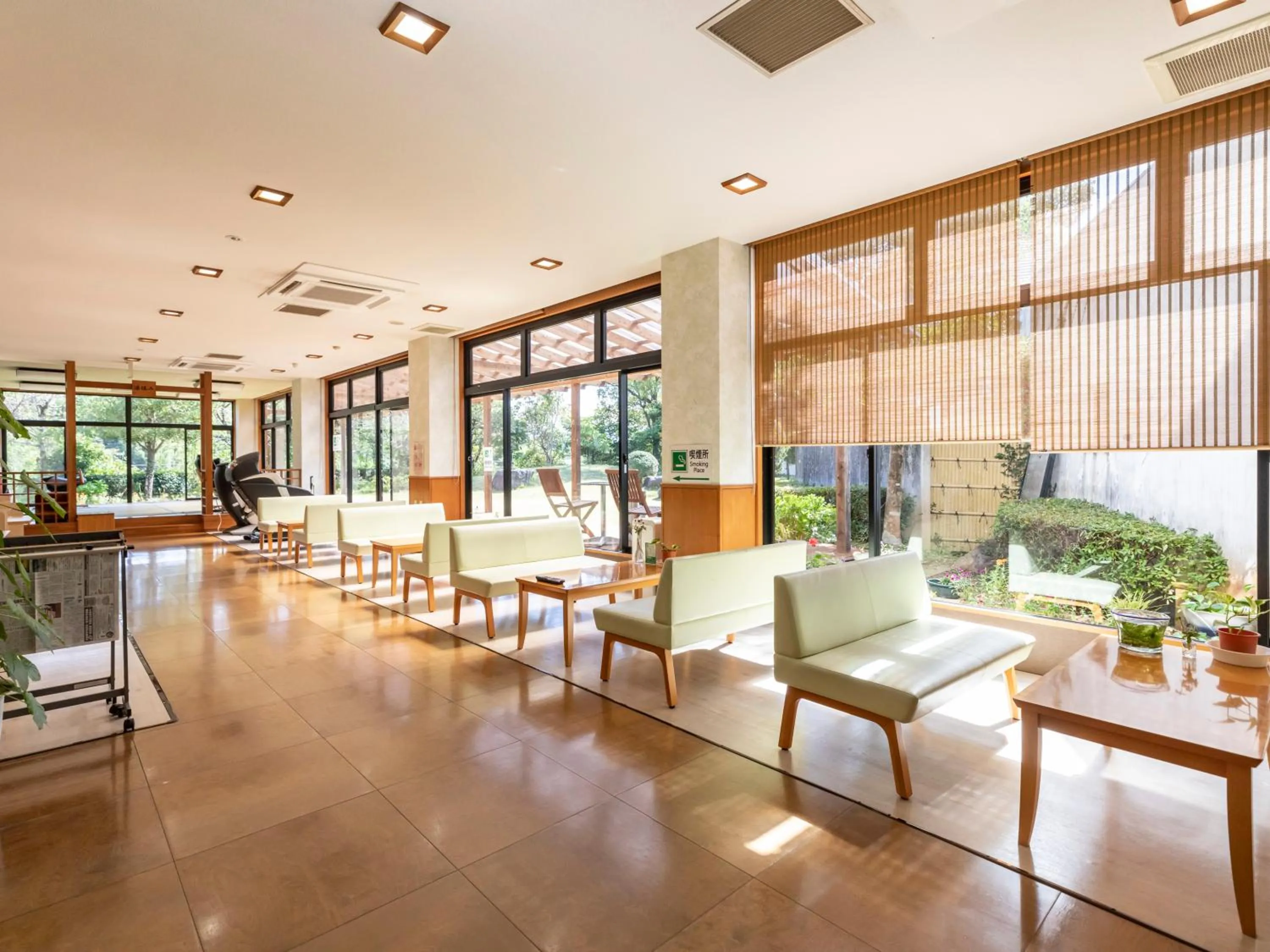 Seating area in Tennenonsen Harunonoyu