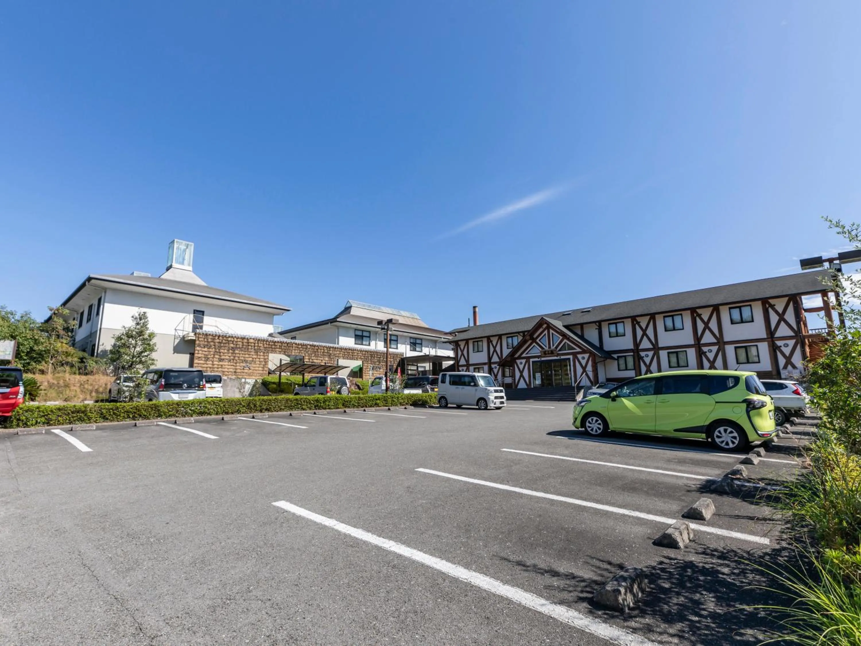 Parking in Tennenonsen Harunonoyu