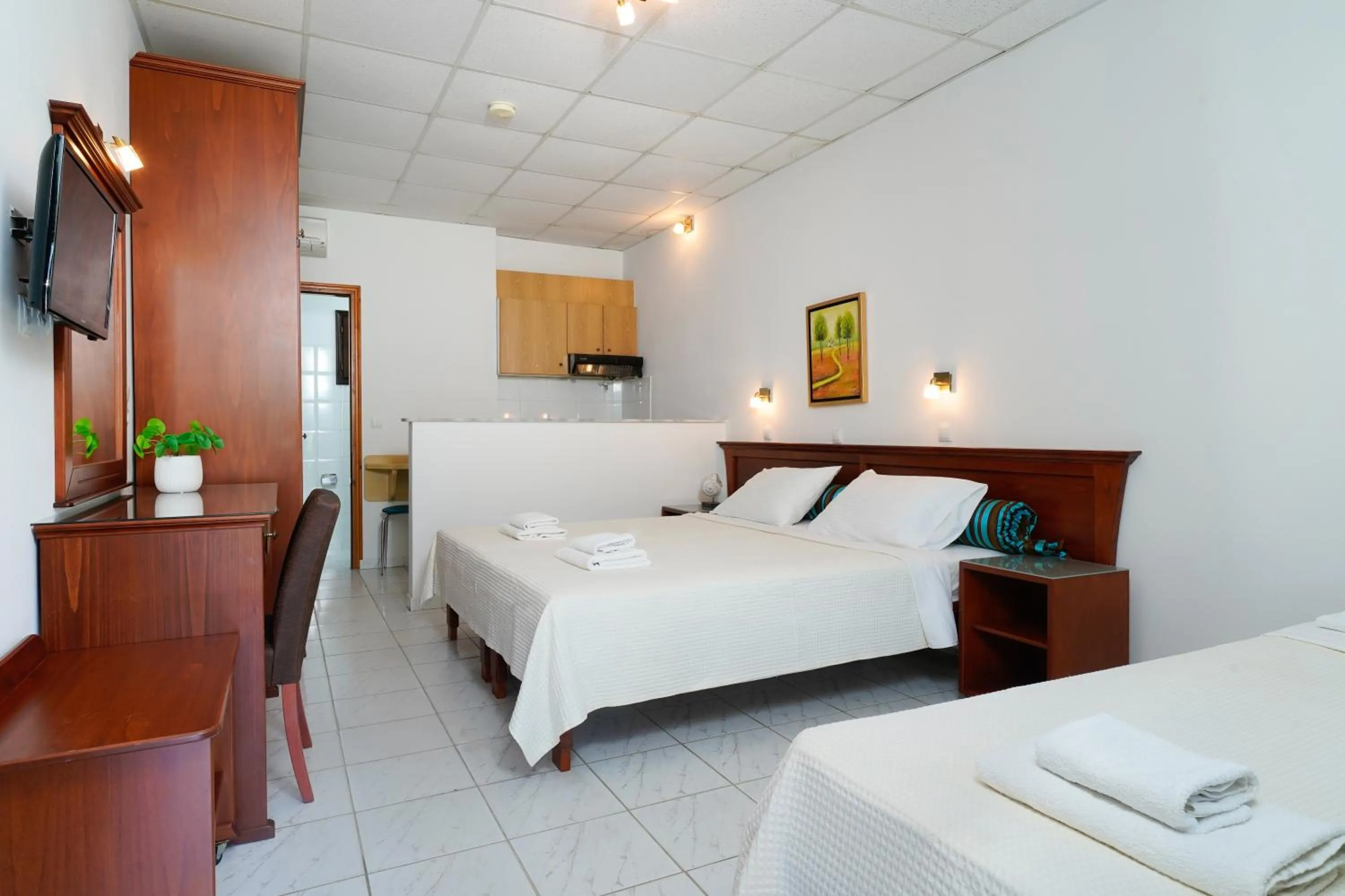 Bedroom, Bed in Kamelia & Semeli Hotel