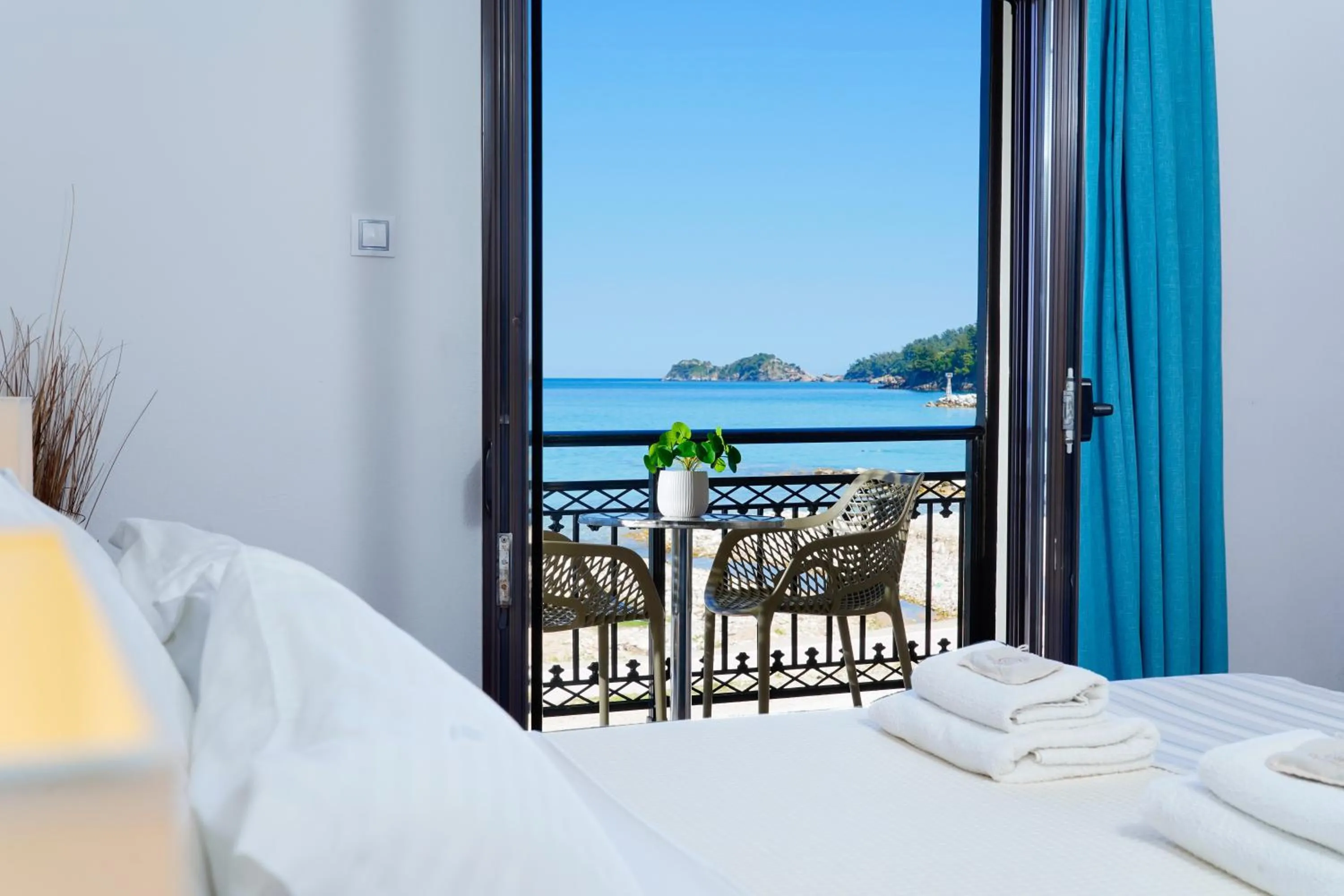 View (from property/room), Bed in Kamelia & Semeli Hotel