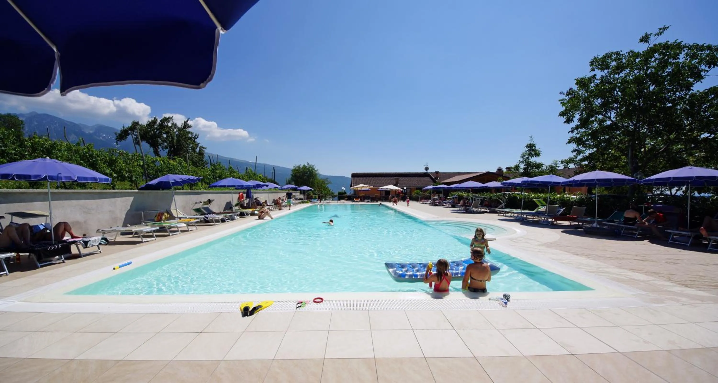 Swimming pool in Park Hotel Zanzanù