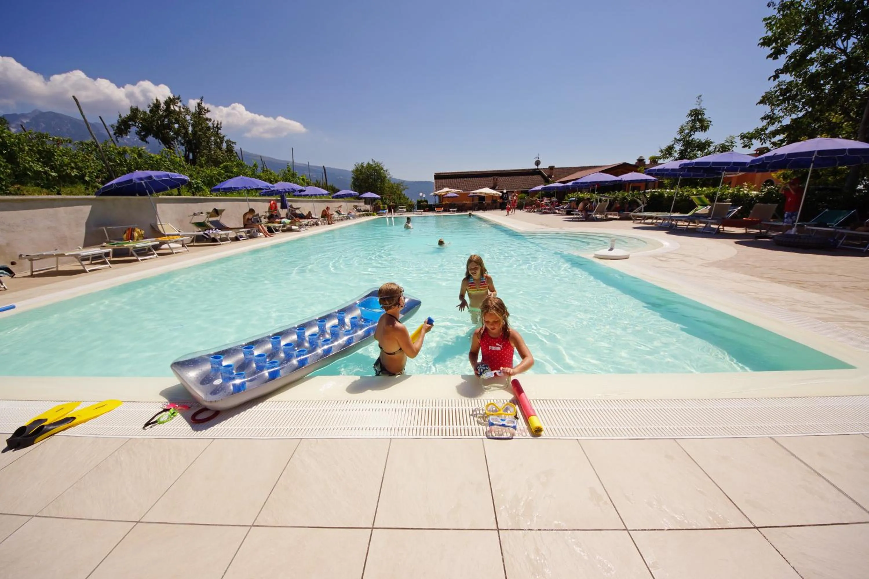 Swimming pool in Park Hotel Zanzanù