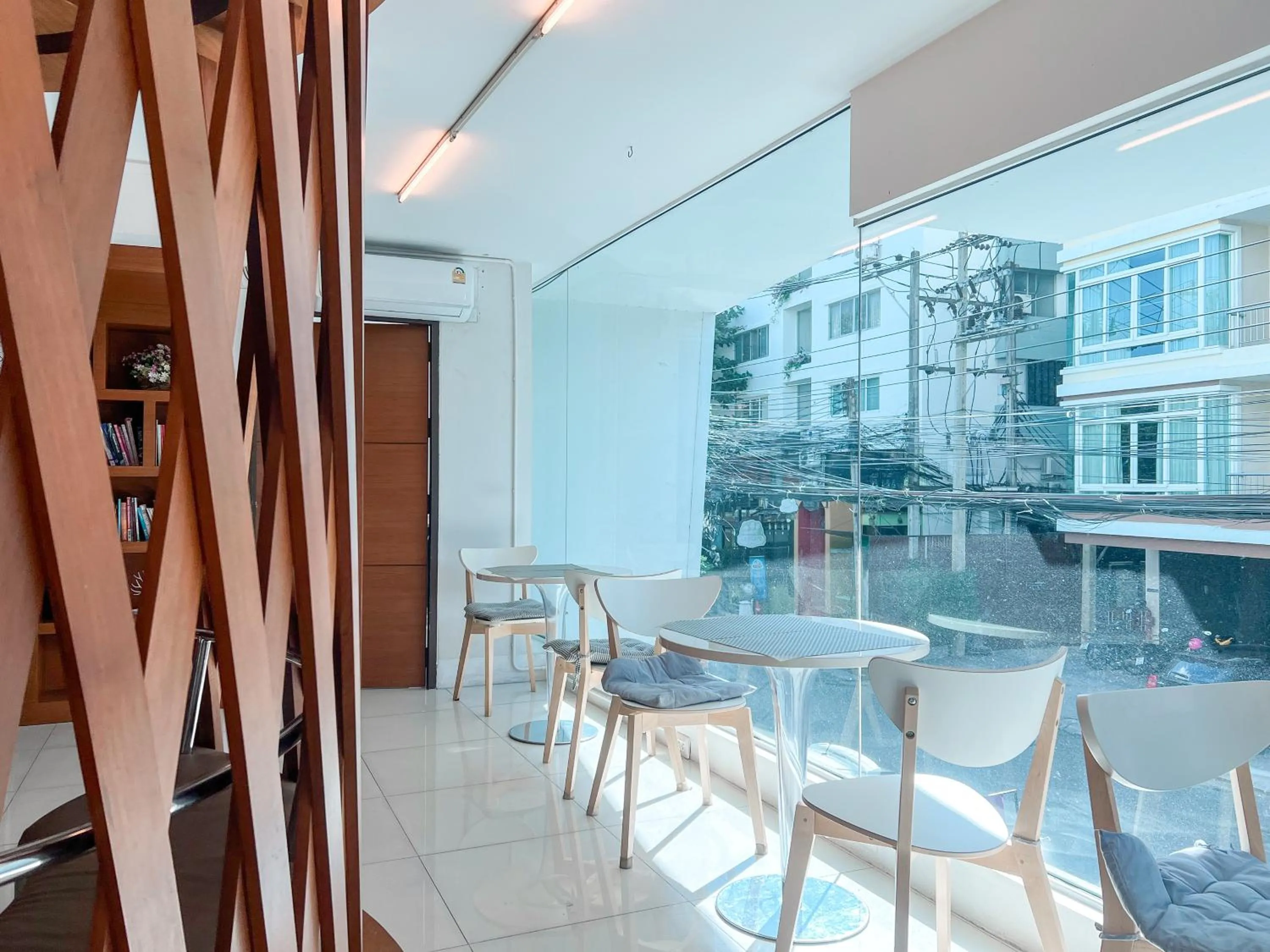 Restaurant/places to eat in Nimman Mai Design Hotel Chiang Mai