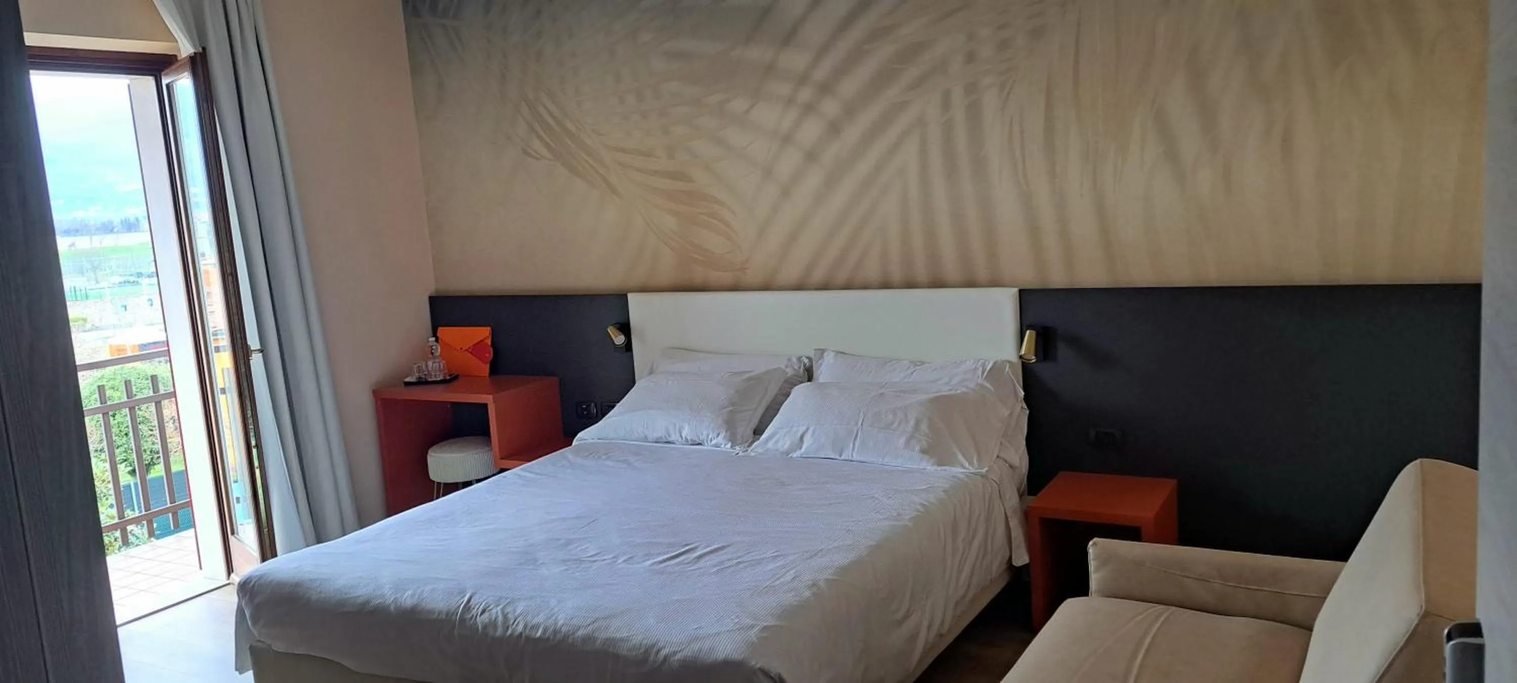 Bed in Hotel B&B Fortuna