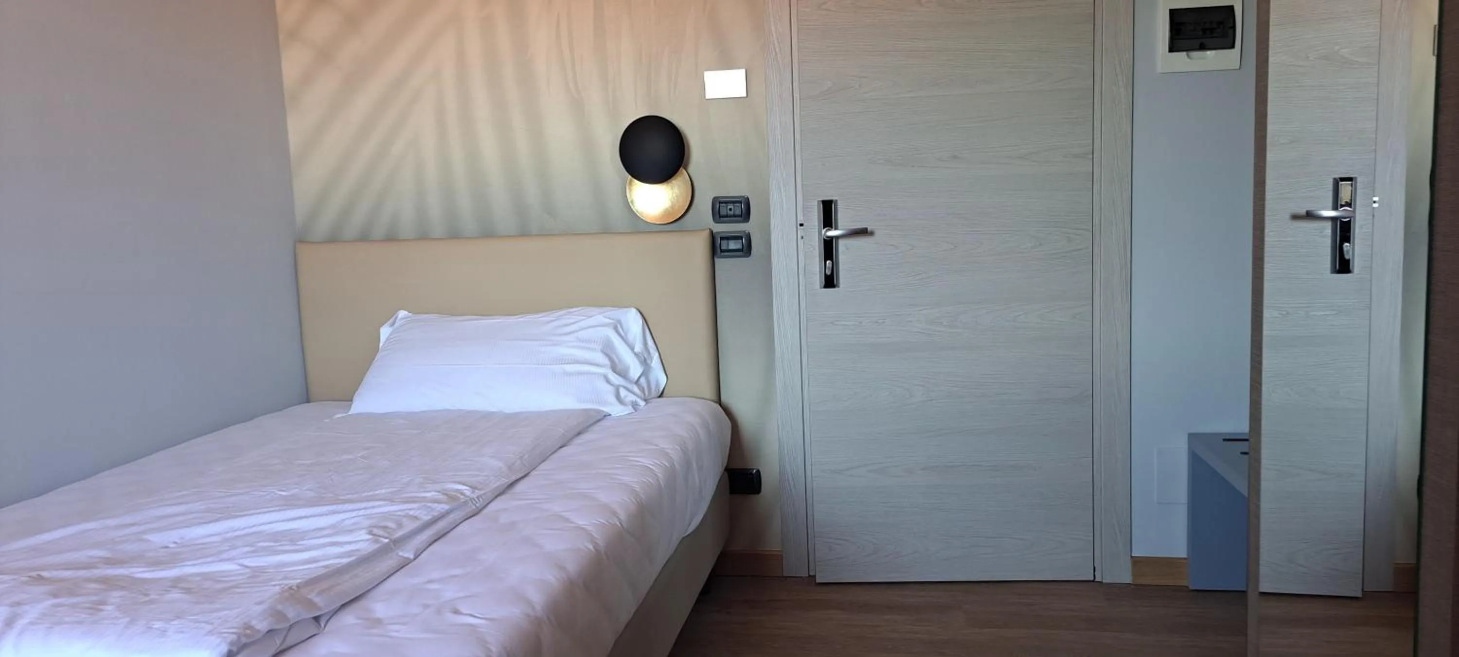 Bed in Hotel B&B Fortuna