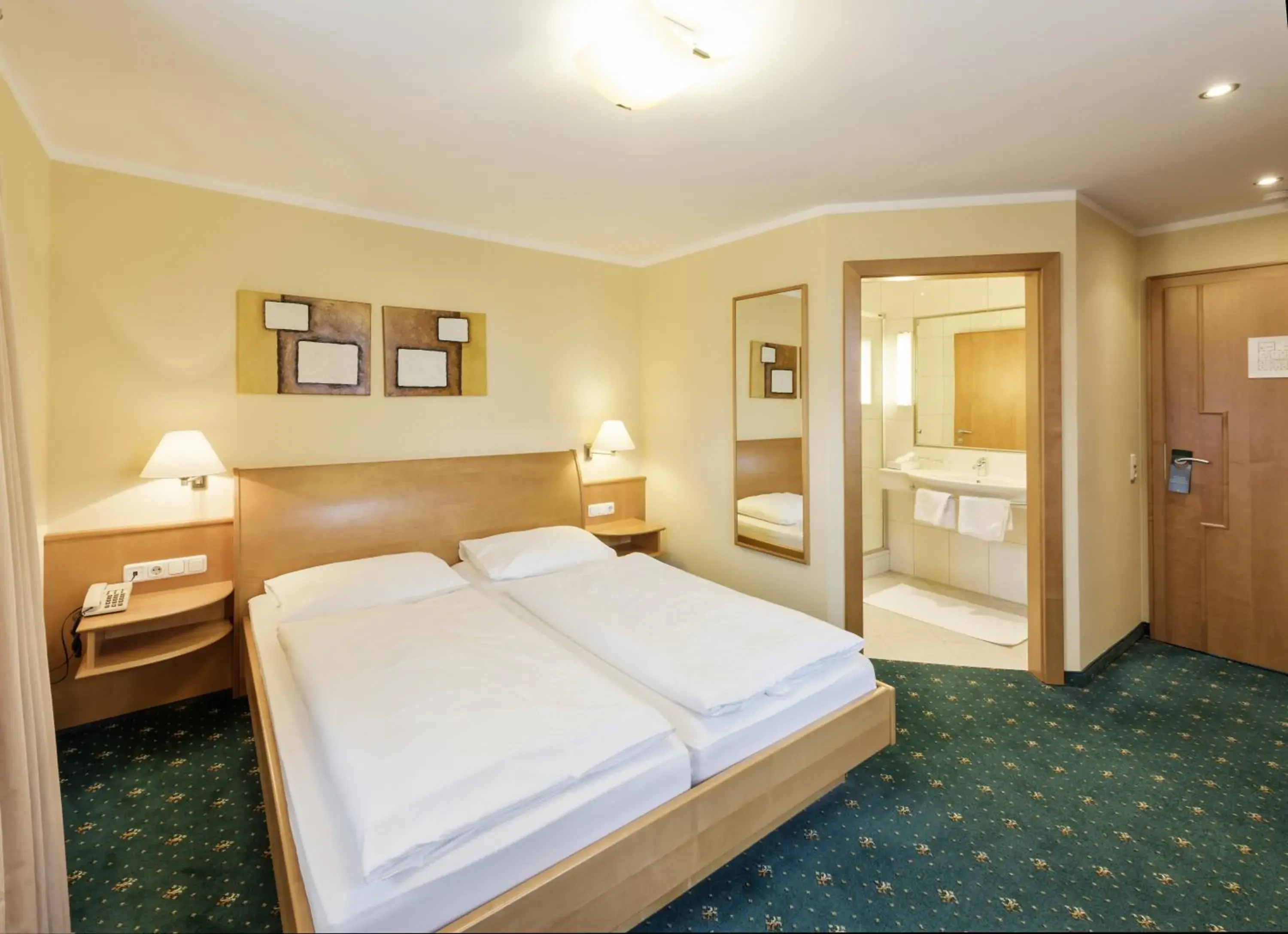 Double Room - single occupancy in Hotel Gasthof Fischer Double Room - single occupancy in Hotel Gasthof Fischer