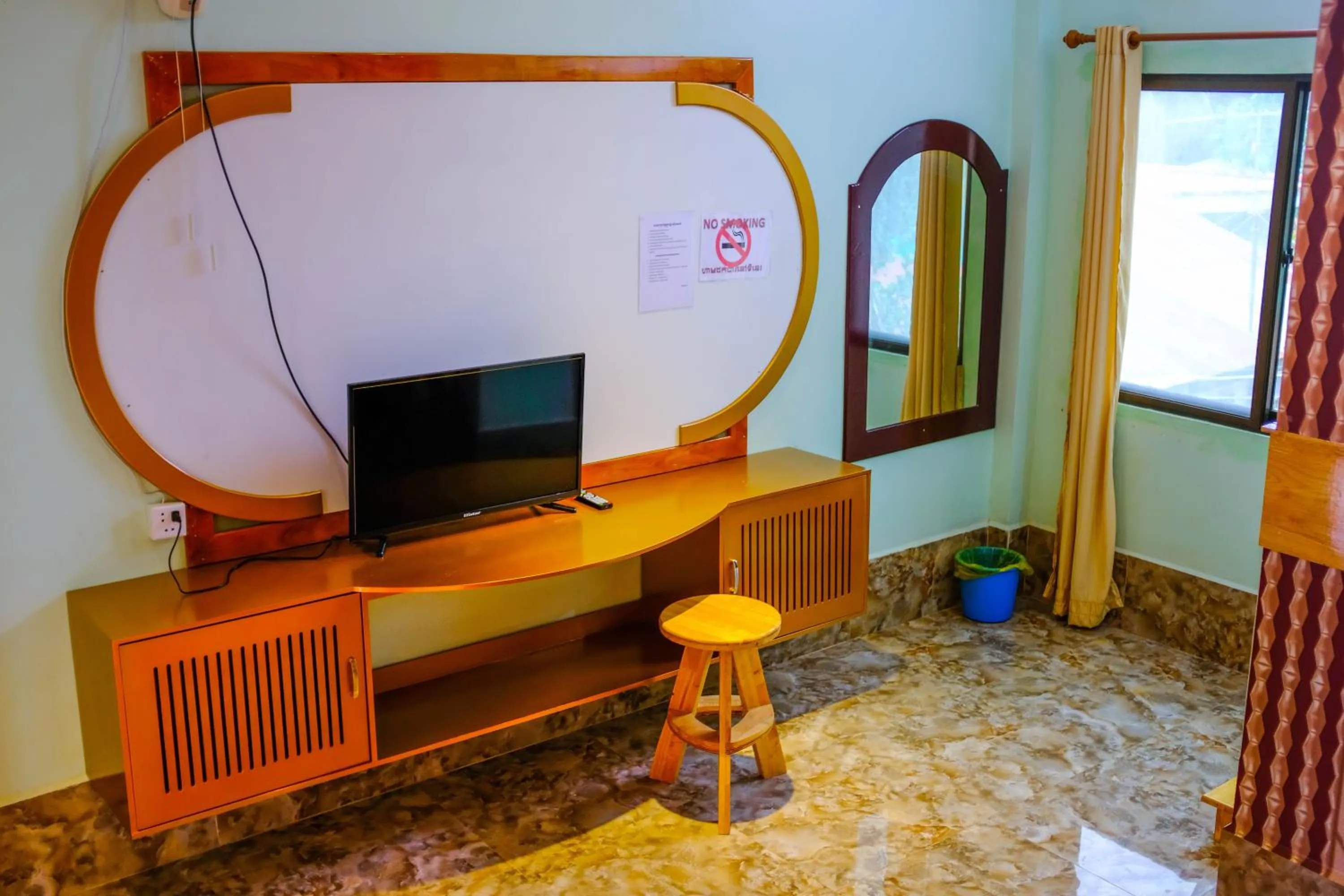 Communal lounge/ TV room in Por Chey