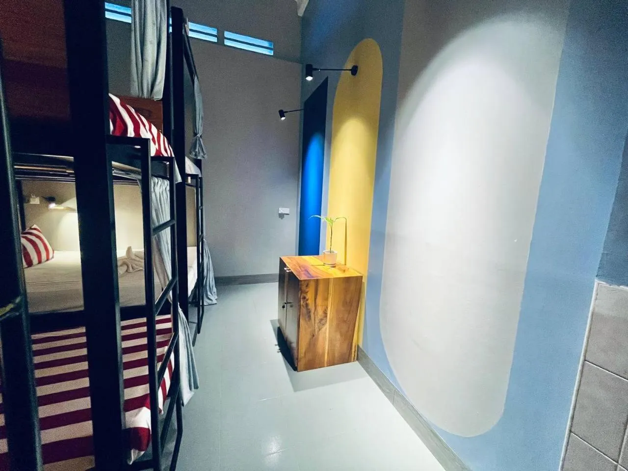 Property building, Bed in Por Chey