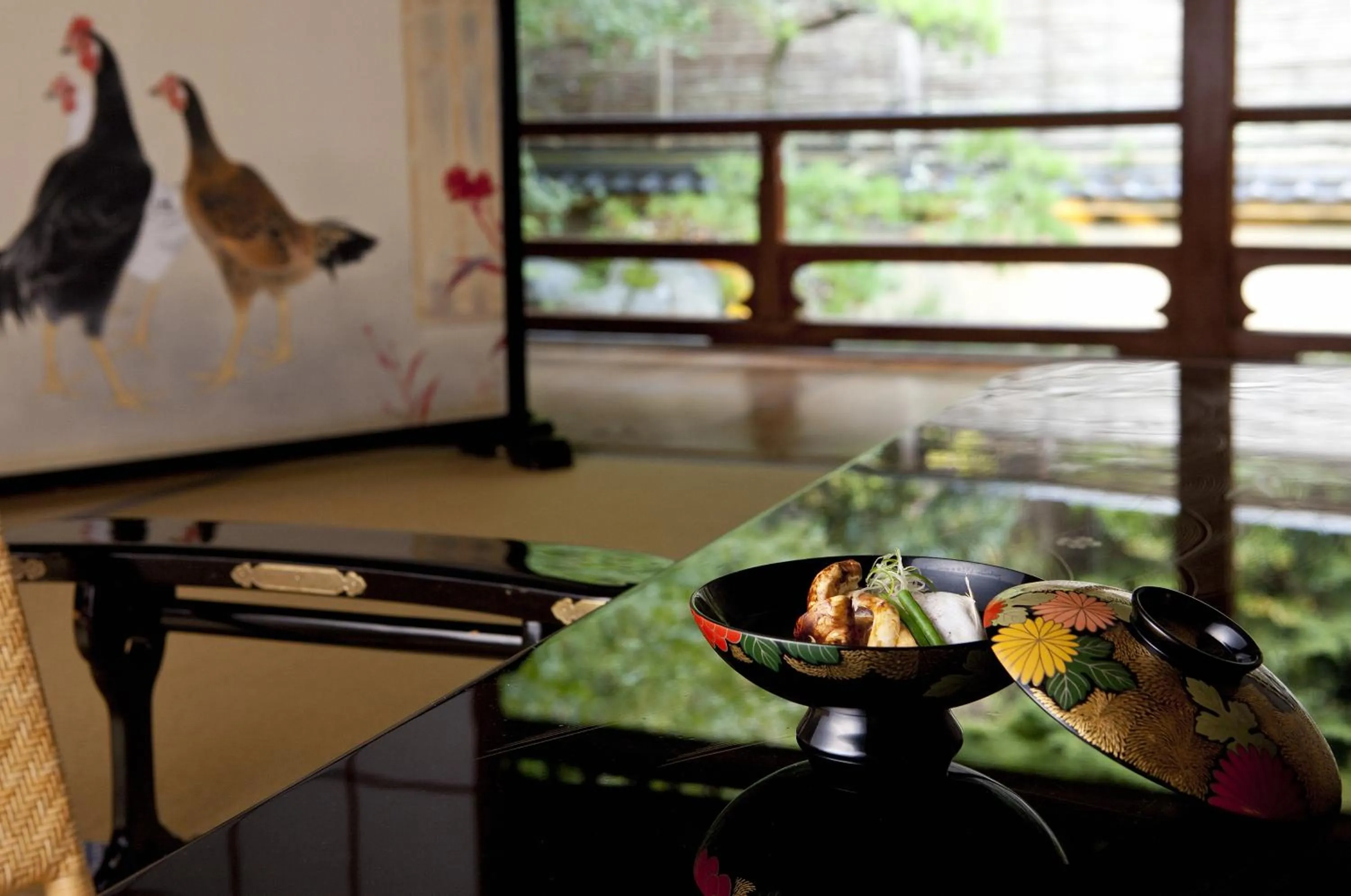 Decorative detail in Nishimuraya Honkan