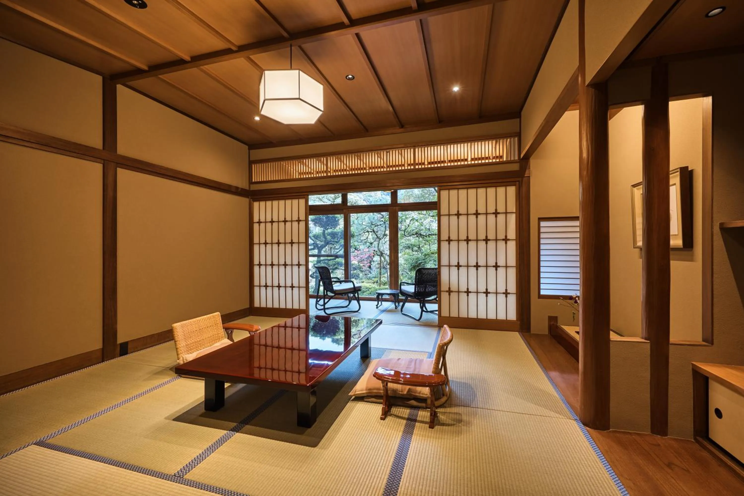 Living room in Nishimuraya Honkan