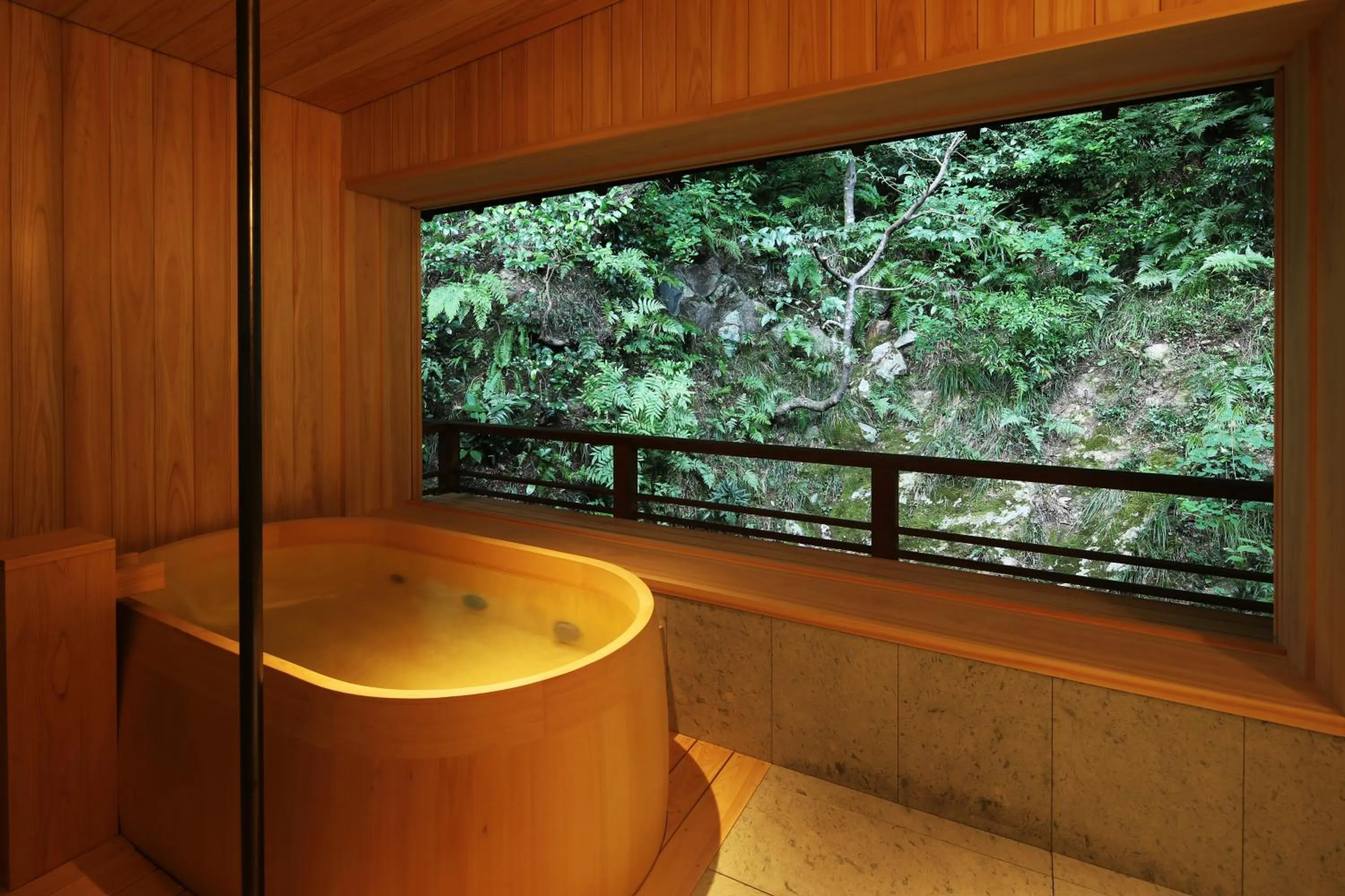 Bath in Nishimuraya Honkan