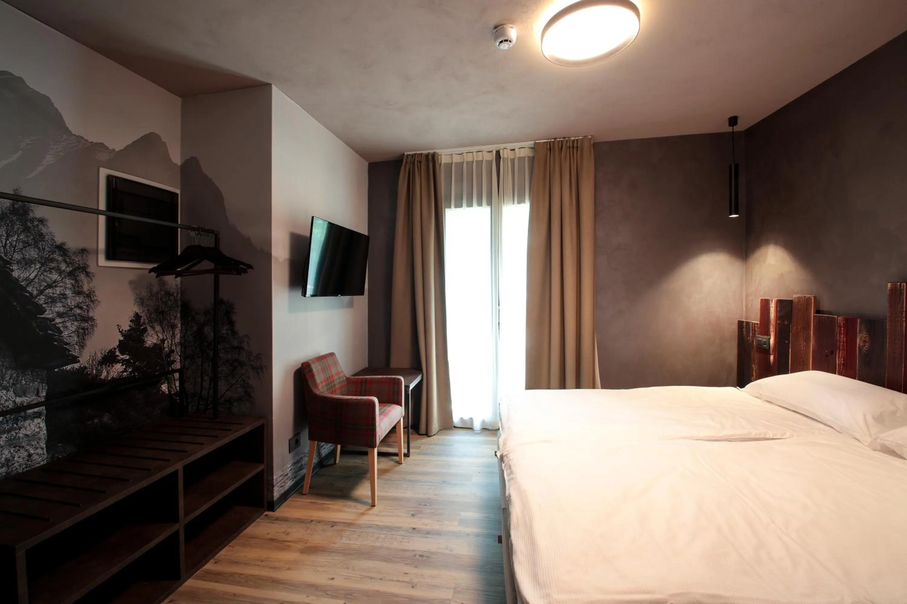 Bed in Crimea Wine Hotel