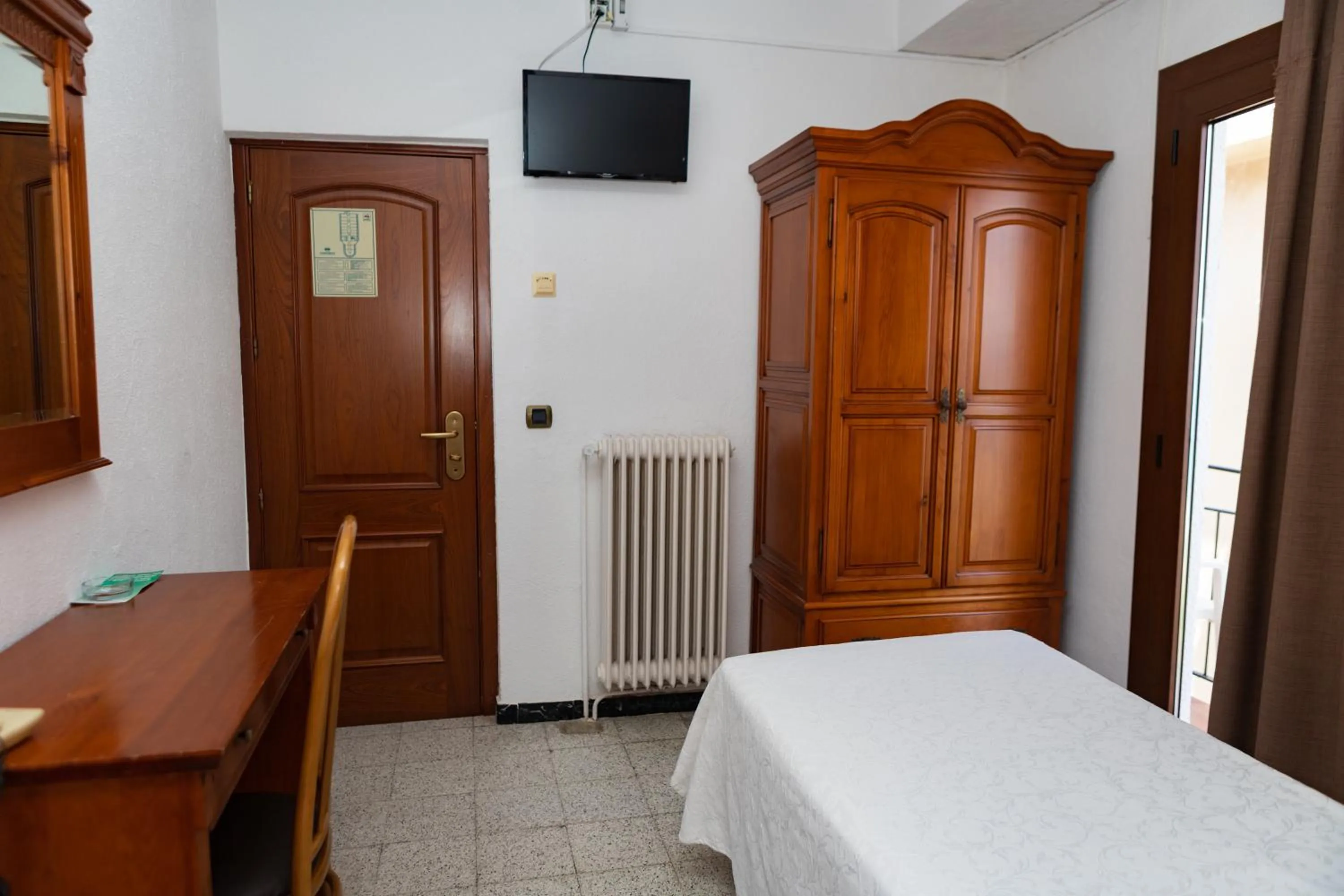 Photo of the whole room, Bed in Hotel Haromar