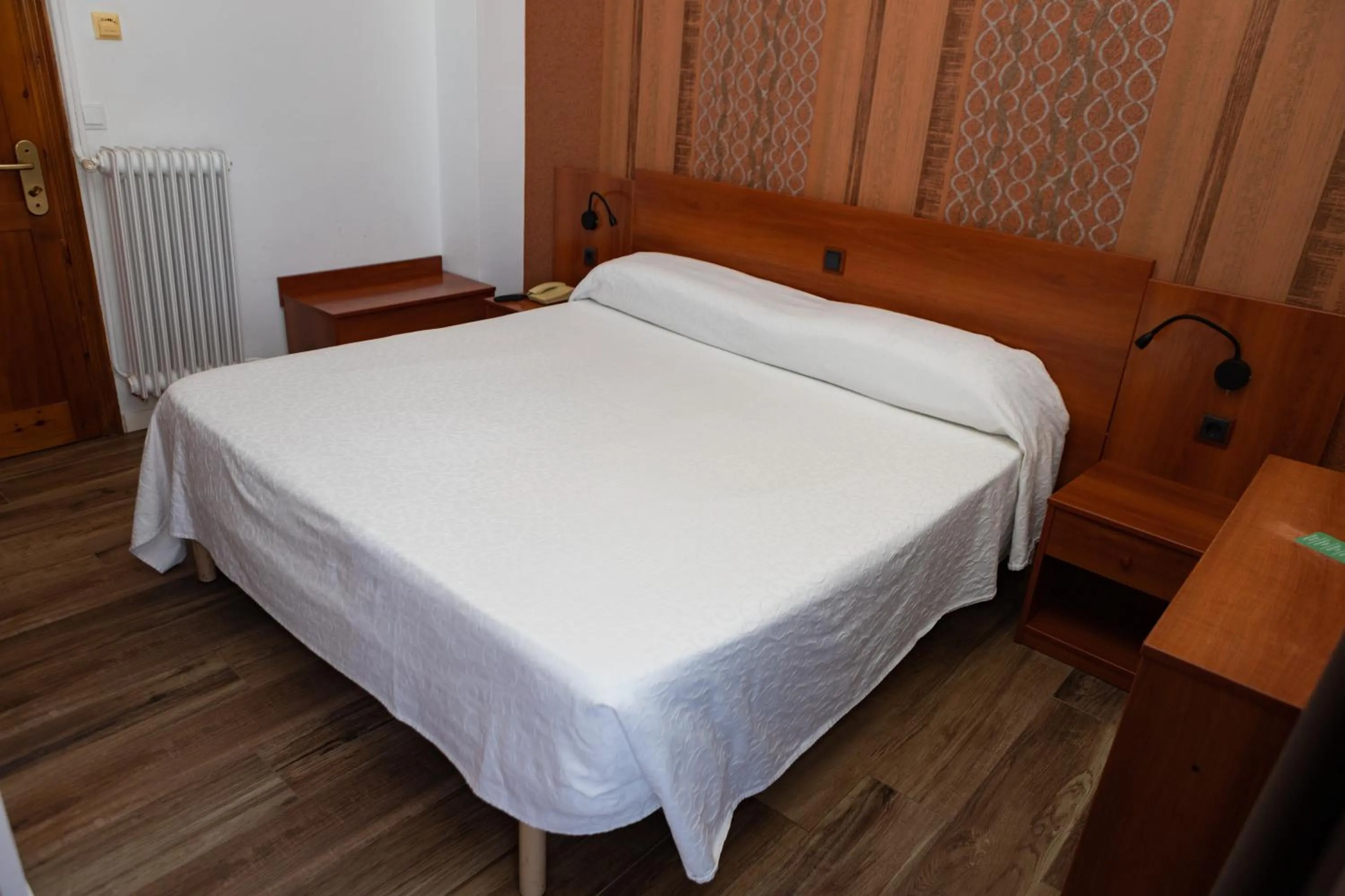 Bed in Hotel Haromar