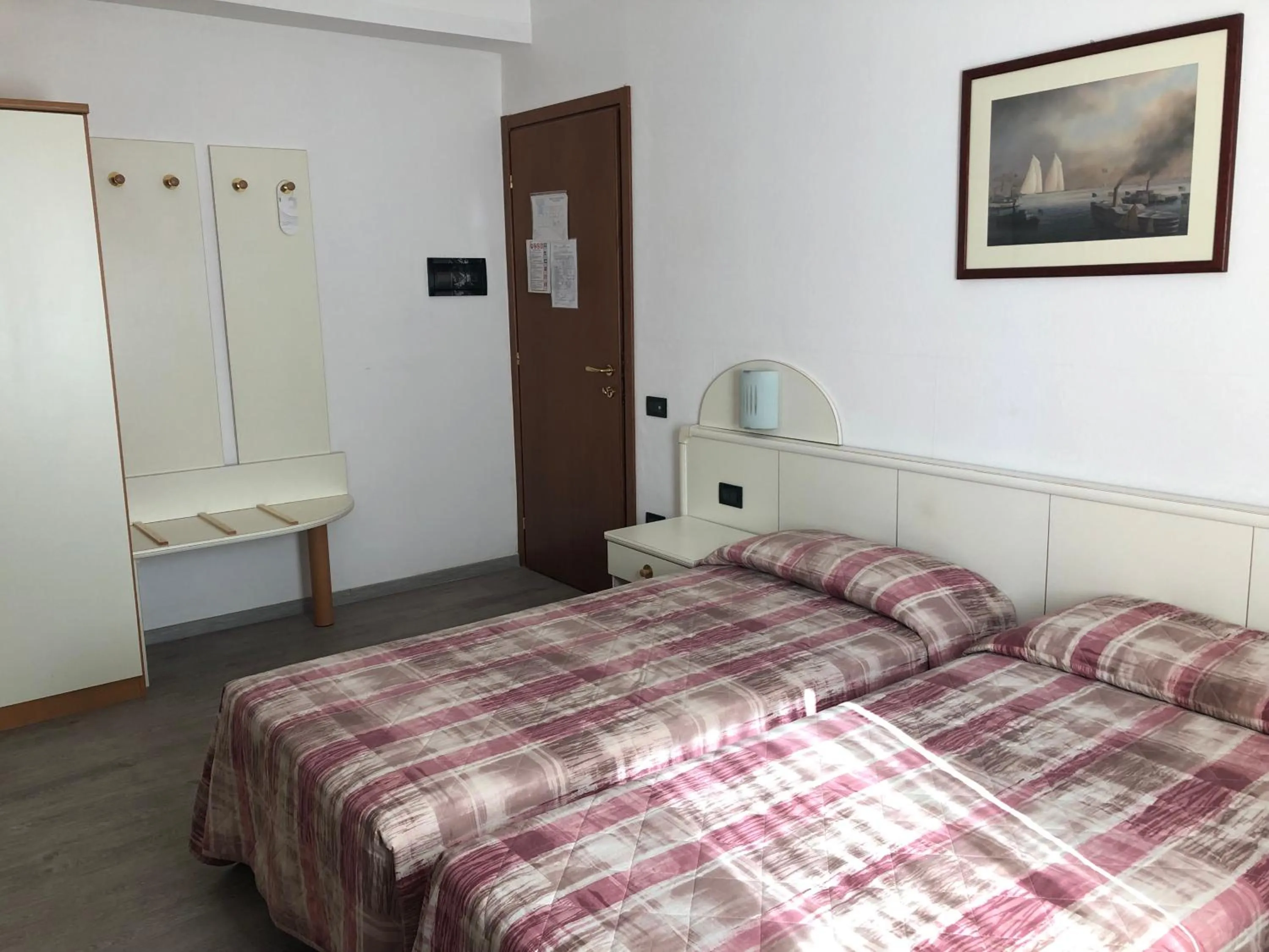 Bed in Hotel Alpi Del Mare