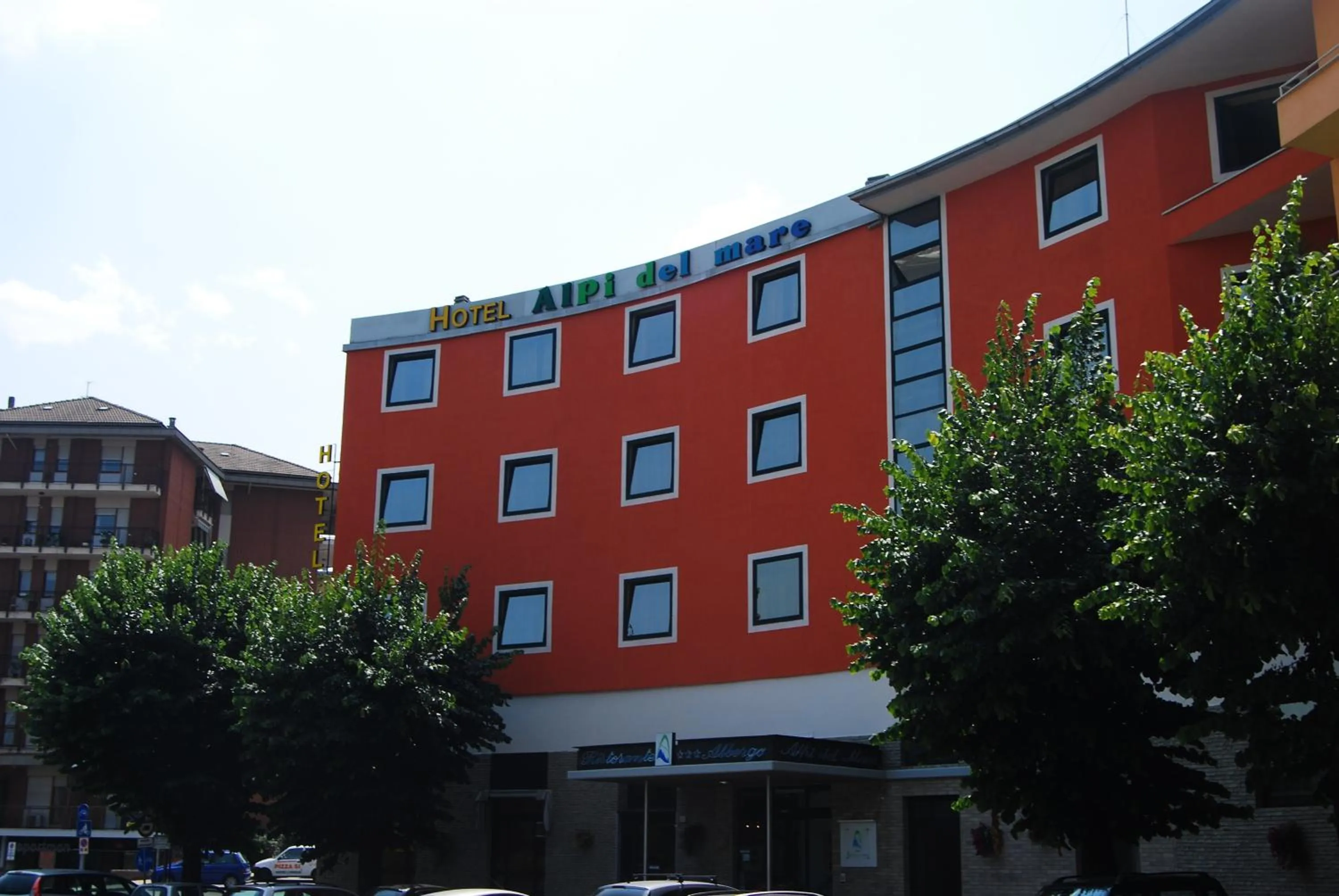 Hotel Alpi Del Mare