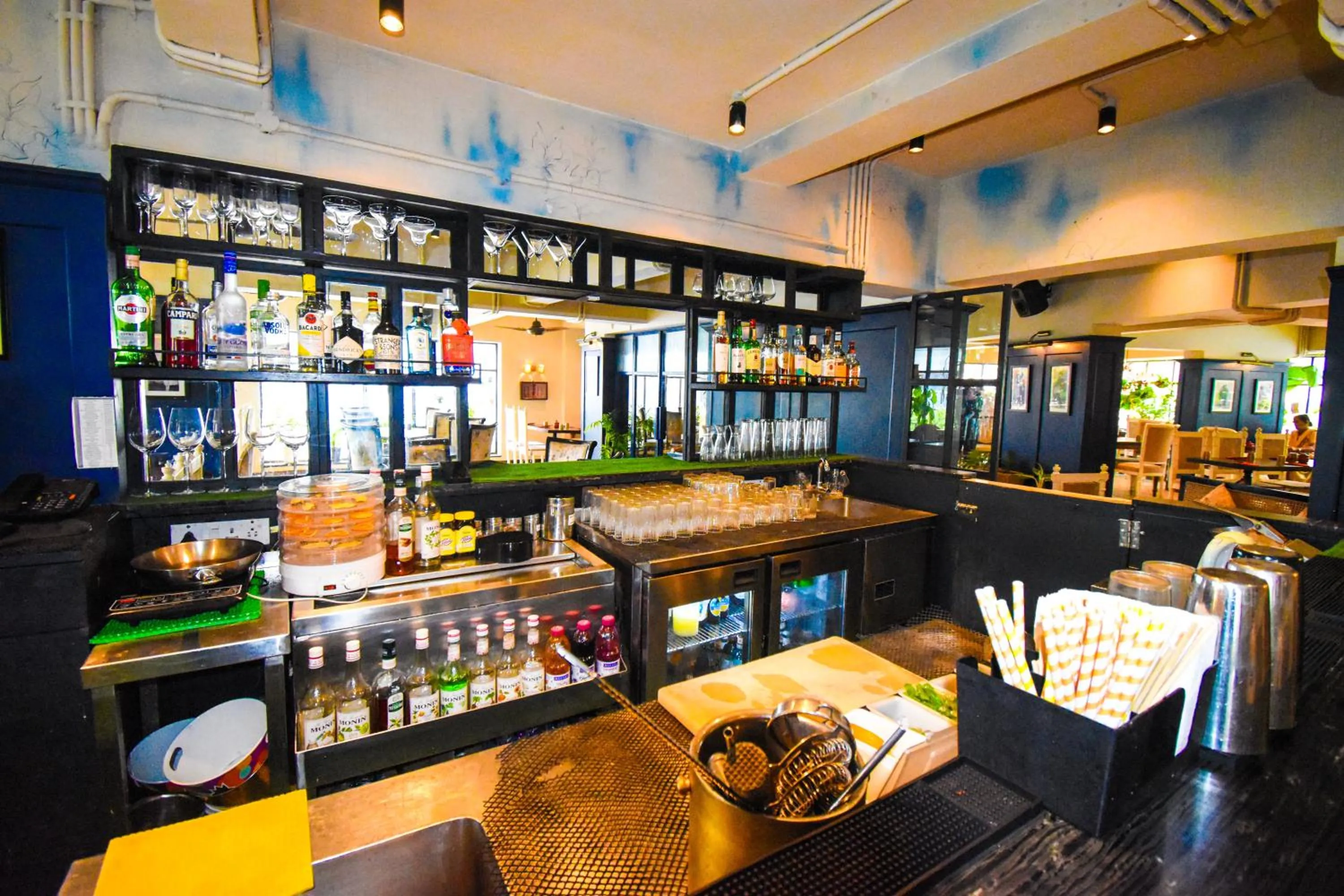 Restaurant/places to eat in Kings International Juhu