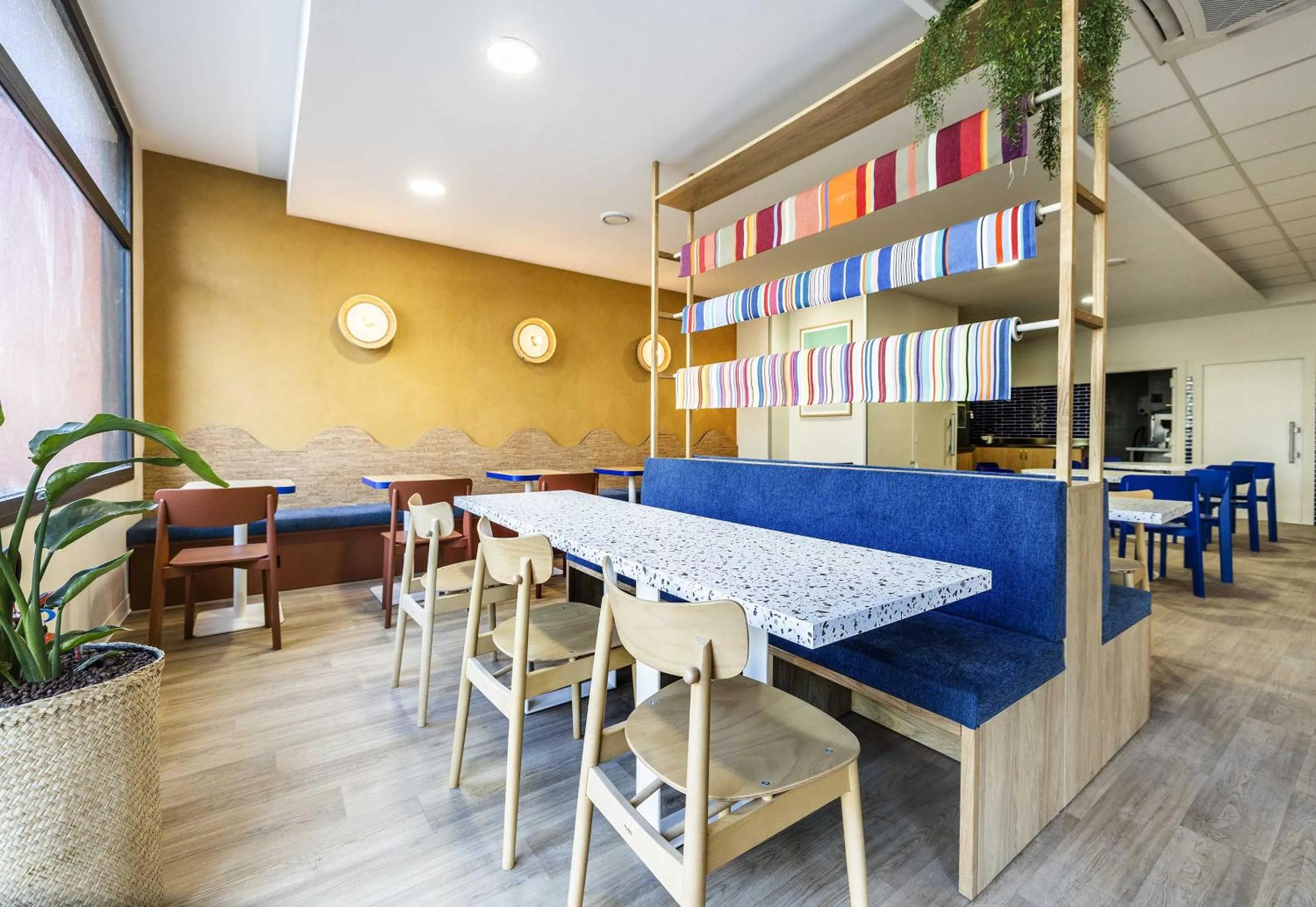 Living room in B&B HOTEL Perpignan Centre