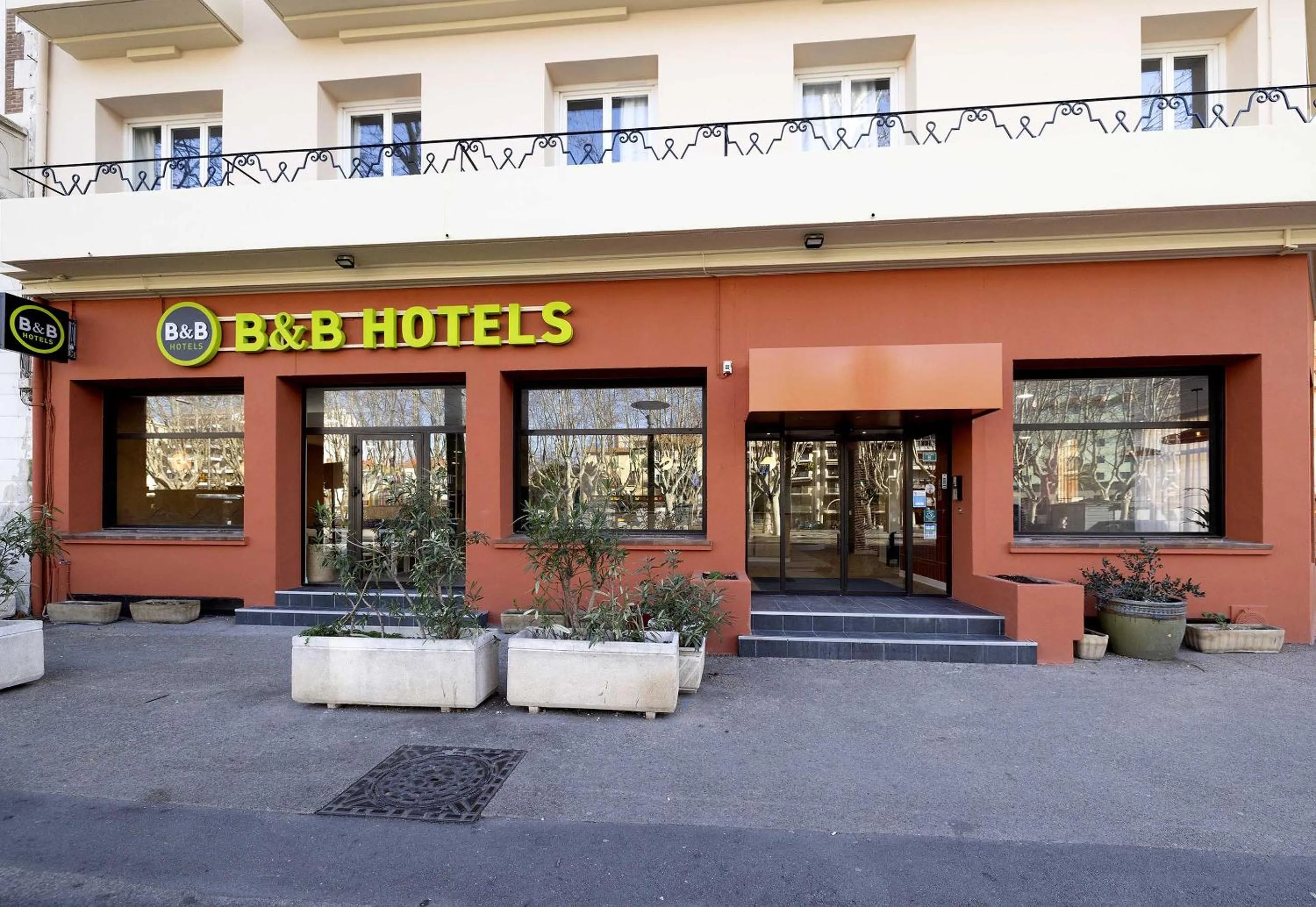 Property building in B&B HOTEL Perpignan Centre