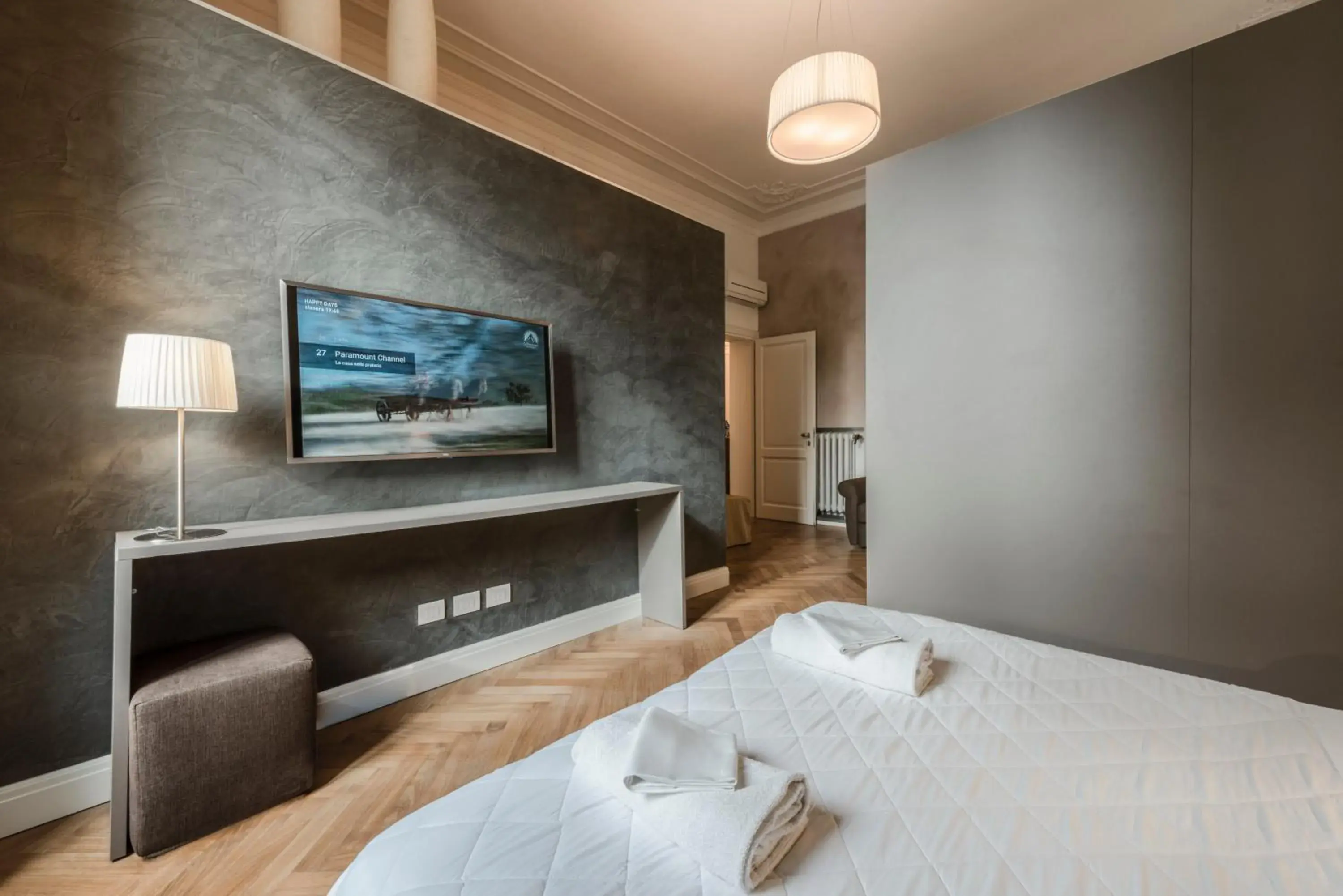 Superior King Suite in Daphne Guest House Superior King Suite in Daphne Guest House